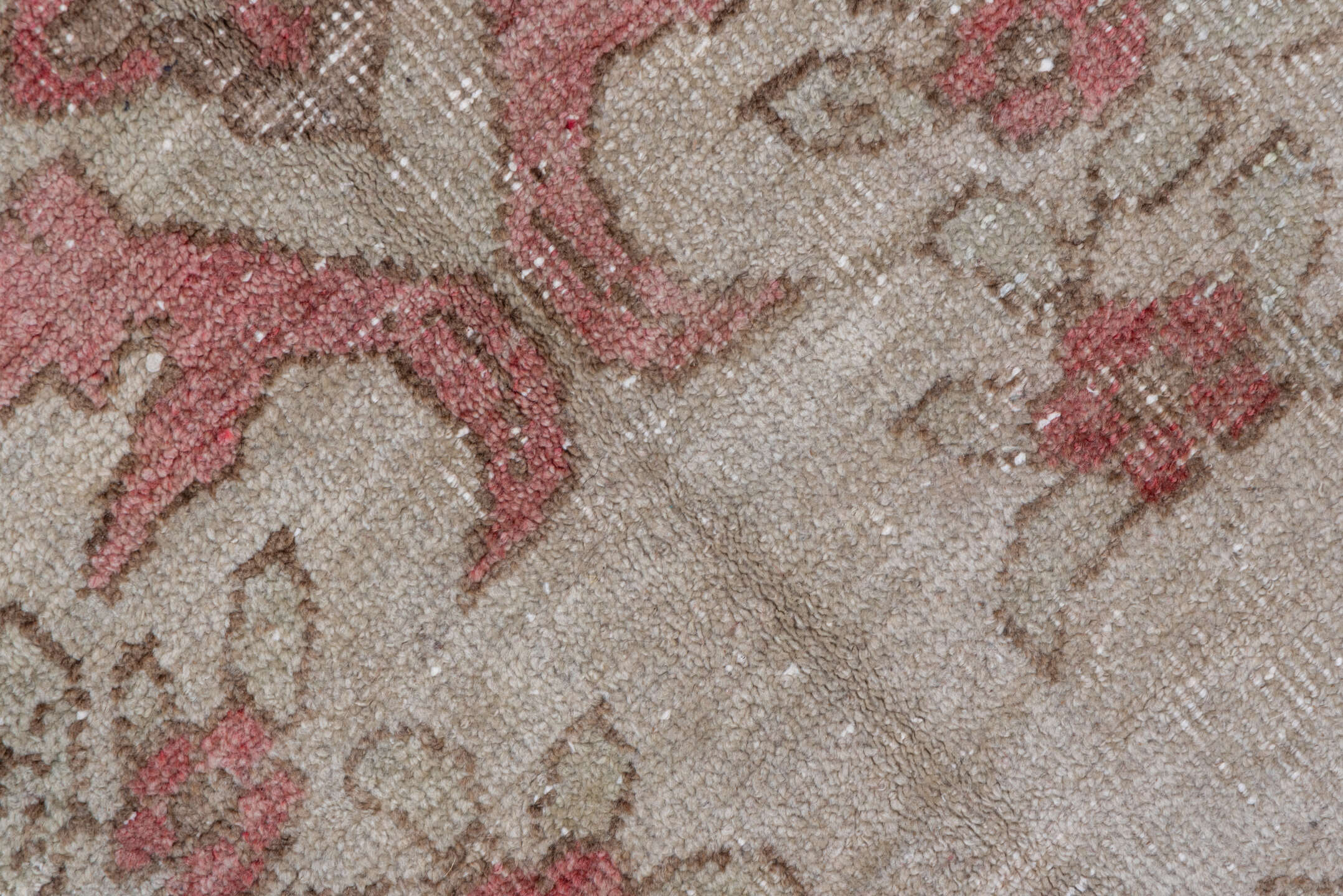 5' x 9' one-of-a-kind handmade vintage Oushak medium size rug. Color palette: brown, gray, off-white, pink, red