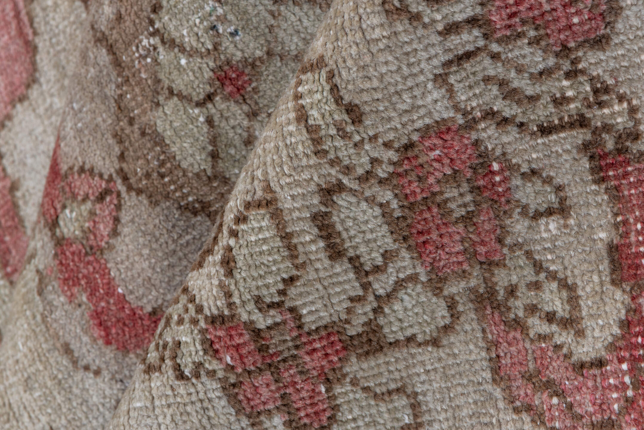 5' x 9' one-of-a-kind handmade vintage Oushak medium size rug. Color palette: brown, gray, off-white, pink, red