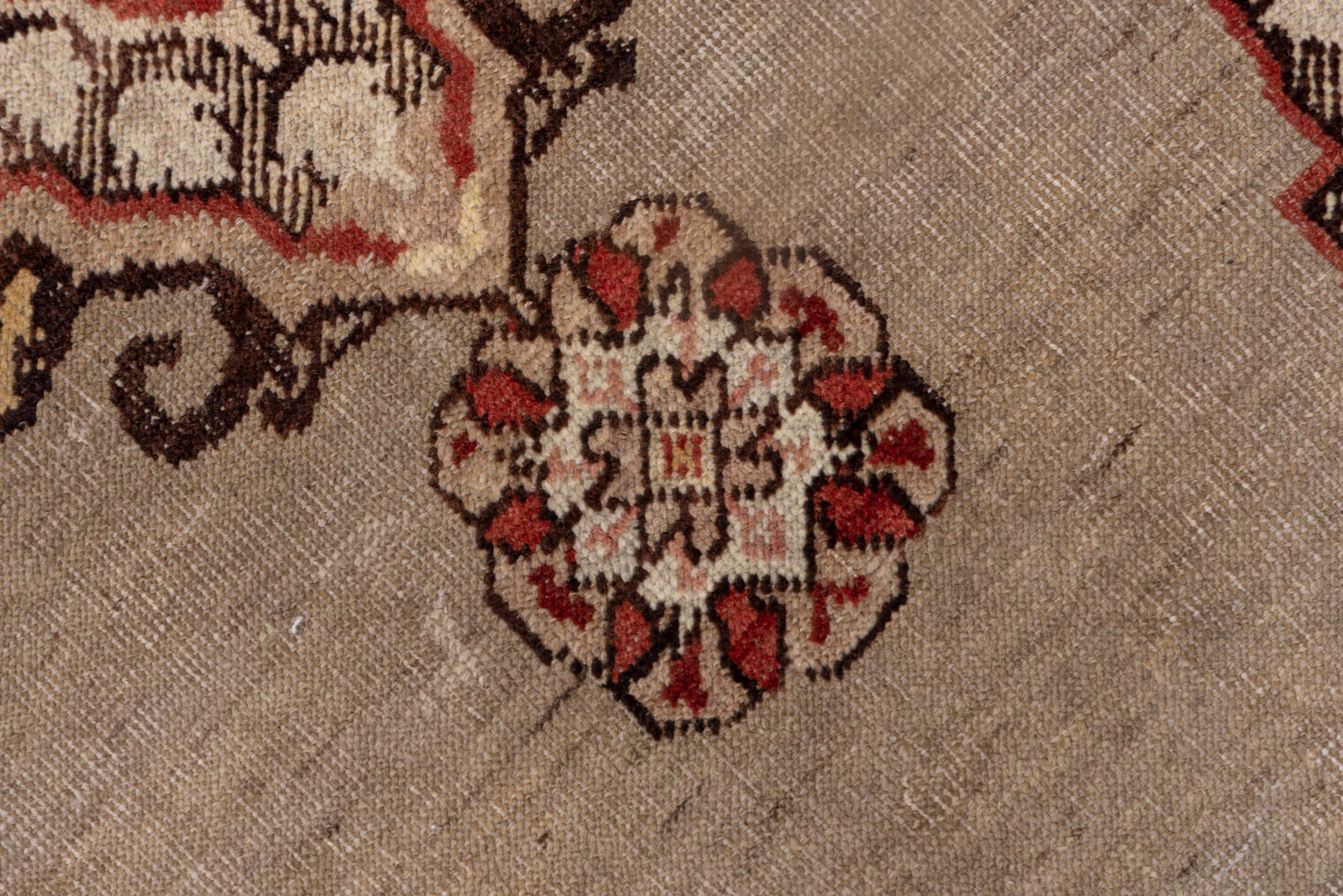 4' x 6' one-of-a-kind handmade vintage Oushak small size rug. Color palette: brown, gray, light gray, off-white, orange