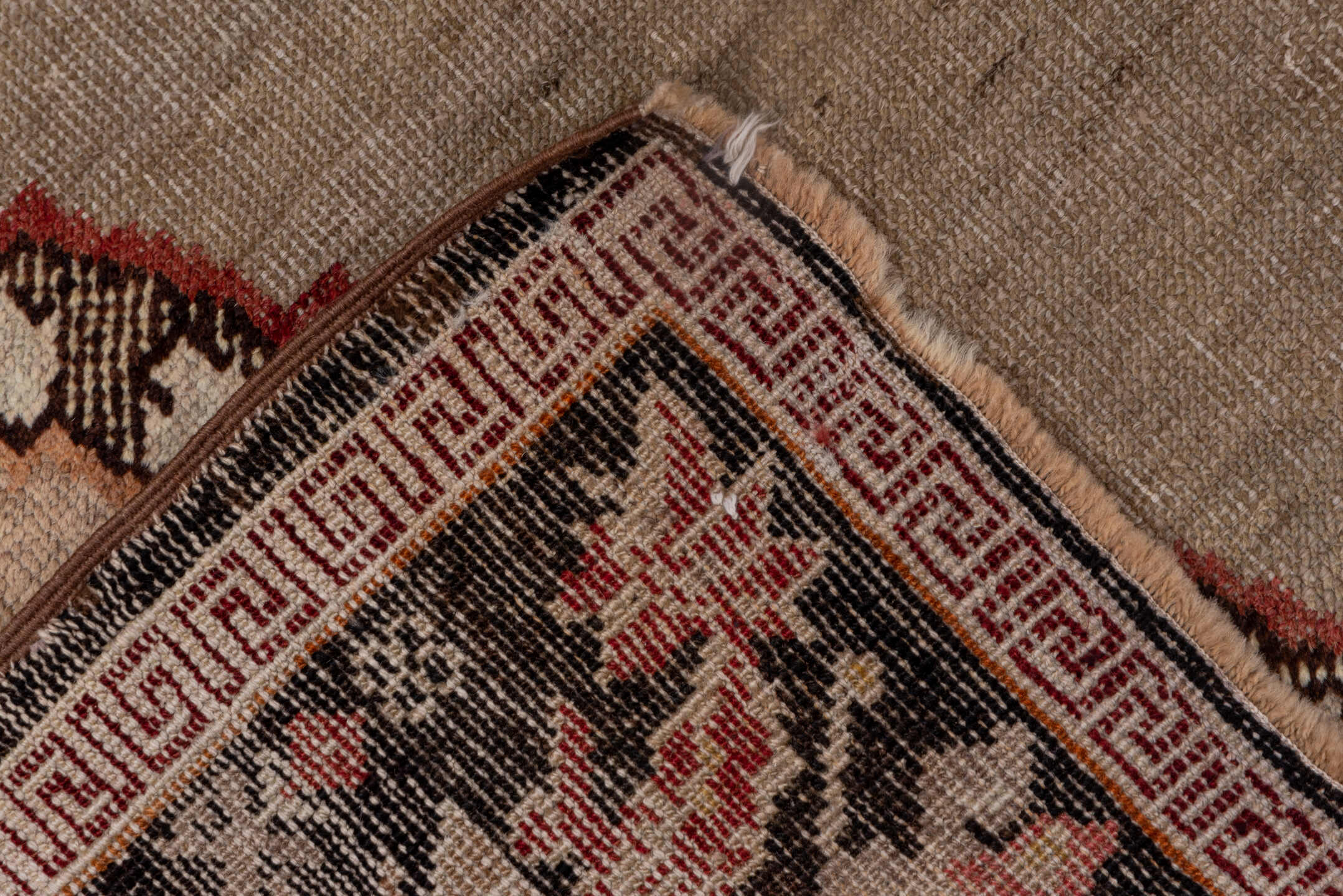 4' x 6' one-of-a-kind handmade vintage Oushak small size rug. Color palette: brown, gray, light gray, off-white, orange