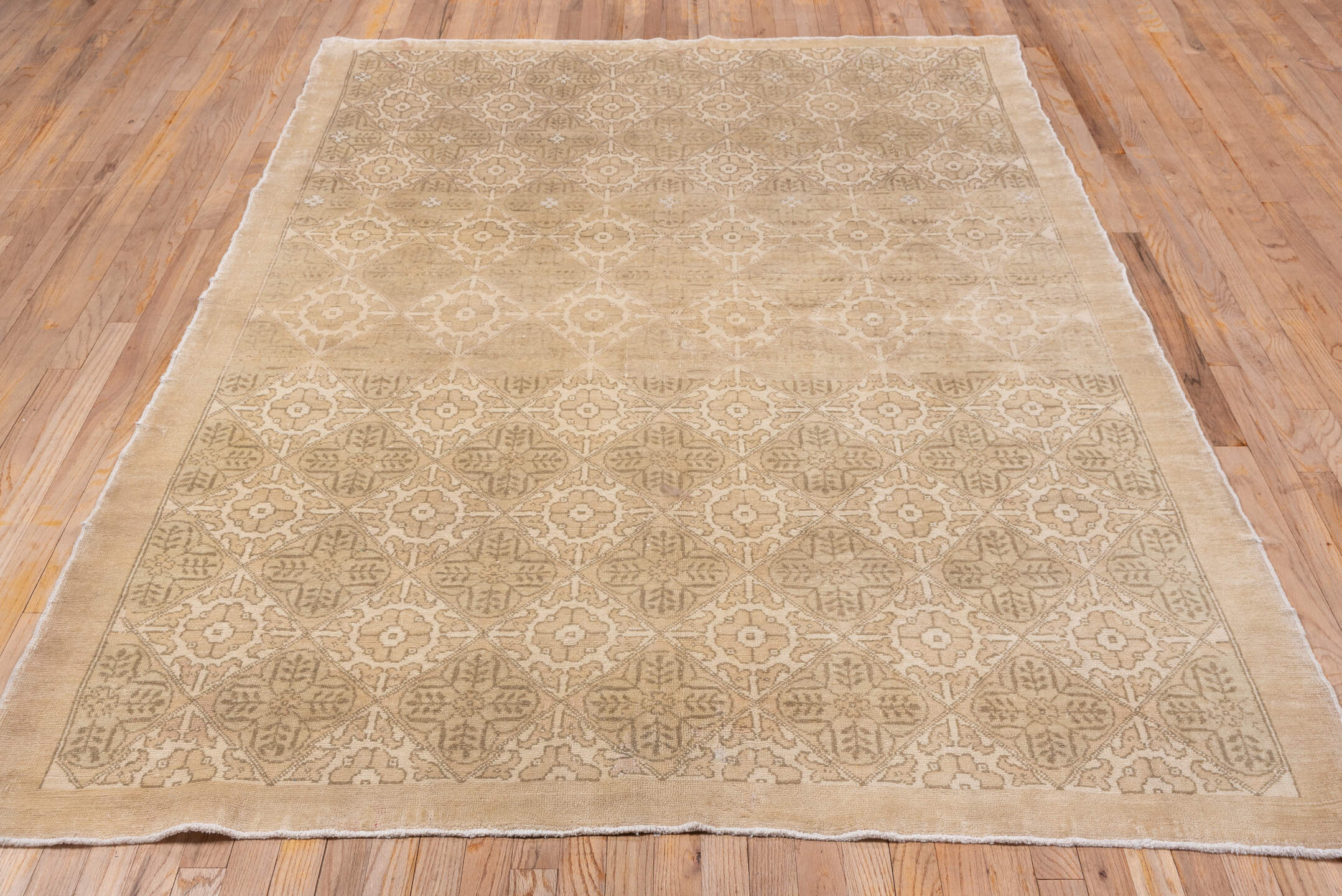5' x 8' one-of-a-kind handmade vintage Oushak medium size rug. Color palette: beige, ivory, taupe, sand, camel, gray