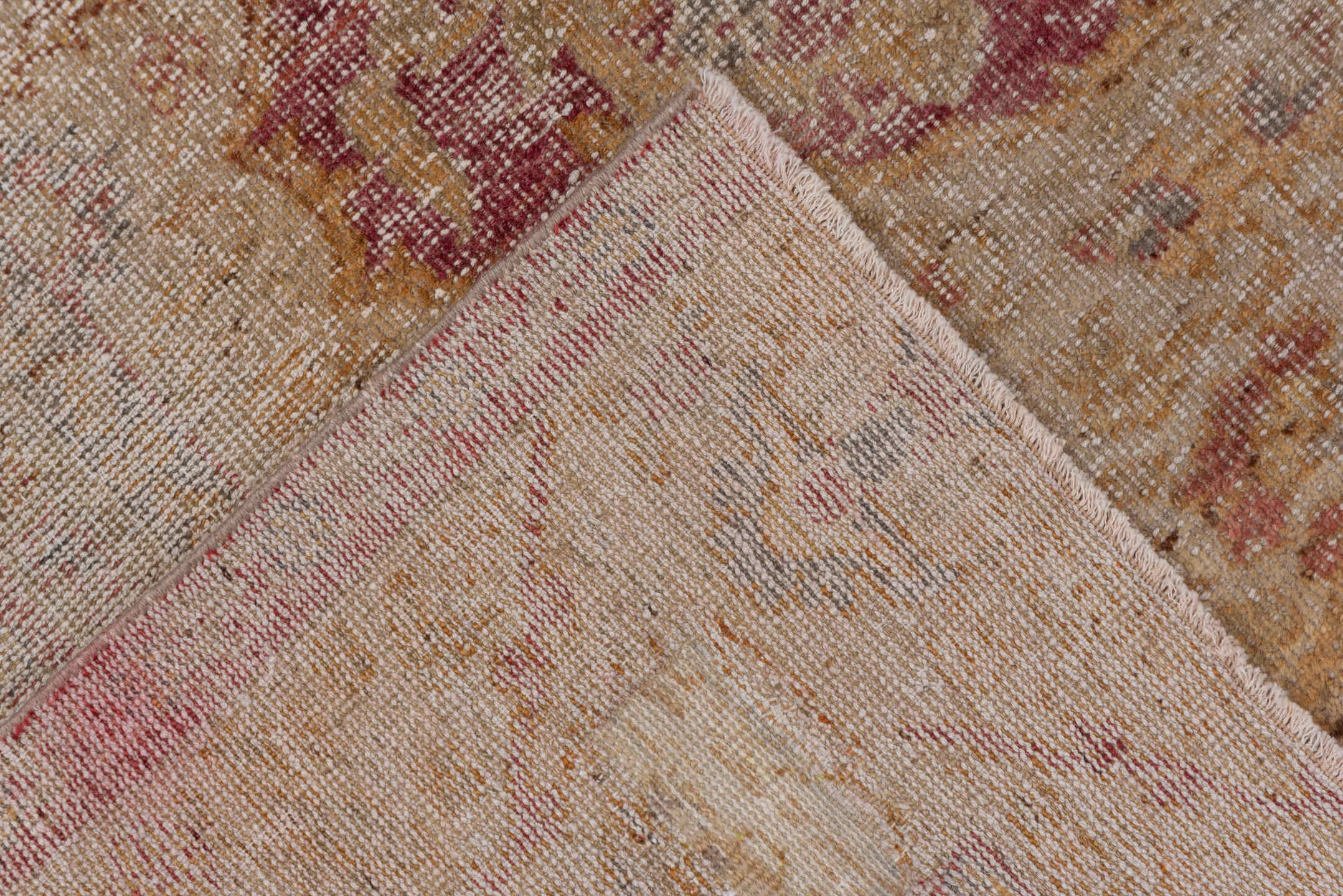 5' x 8' one-of-a-kind handmade vintage Sivas medium size rug. Color palette: tan, taupe, rose, gold, beige, dusty pink