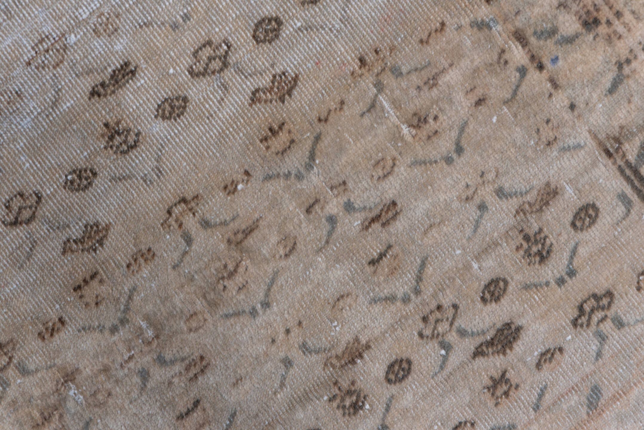 3' x 5' one-of-a-kind handmade vintage Sivas small size rug. Color palette: ivory, taupe, beige, sand, camel, light brown