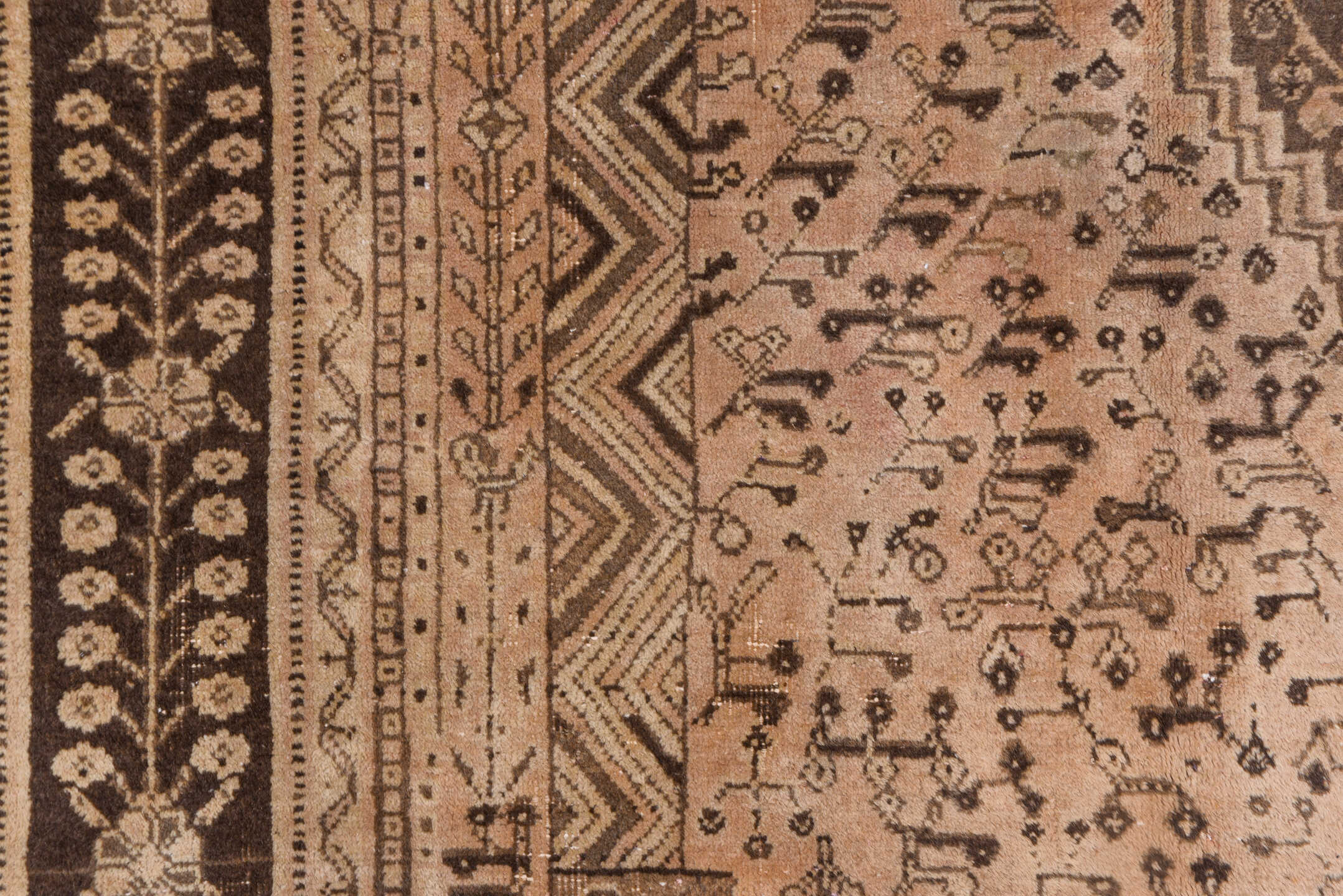 6' x 9' one-of-a-kind handmade antique Shiraz medium size rug. Color palette: ivory, camel, brown, taupe, charcoal, beige