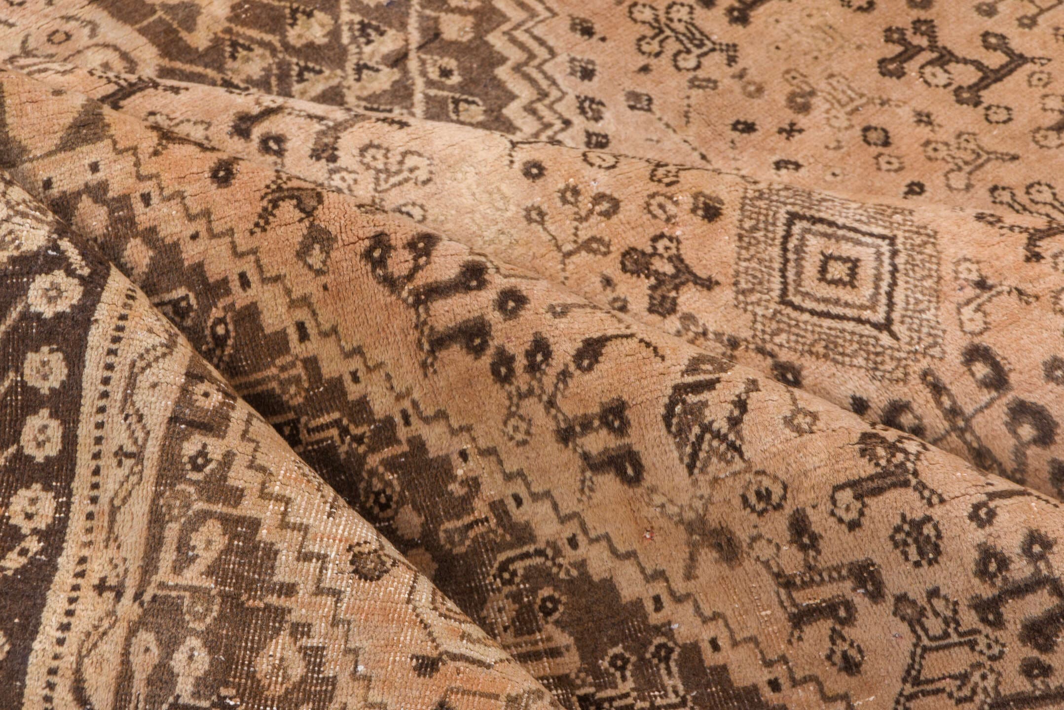 6' x 9' one-of-a-kind handmade antique Shiraz medium size rug. Color palette: ivory, camel, brown, taupe, charcoal, beige