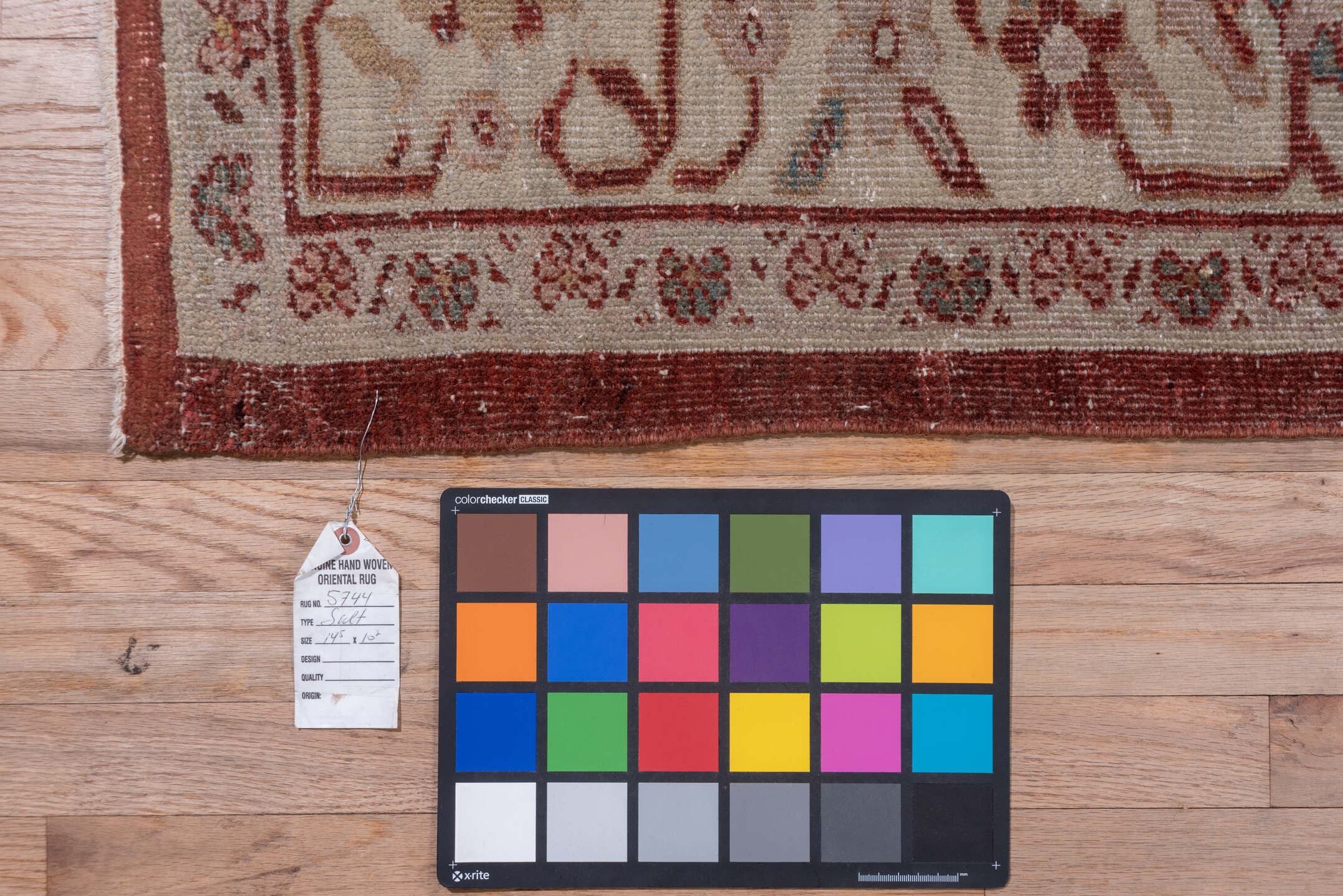 10' x 14' one-of-a-kind handmade antique Sultanabad large size rug. Color palette: terra cotta, ivory, taupe, dusty rose