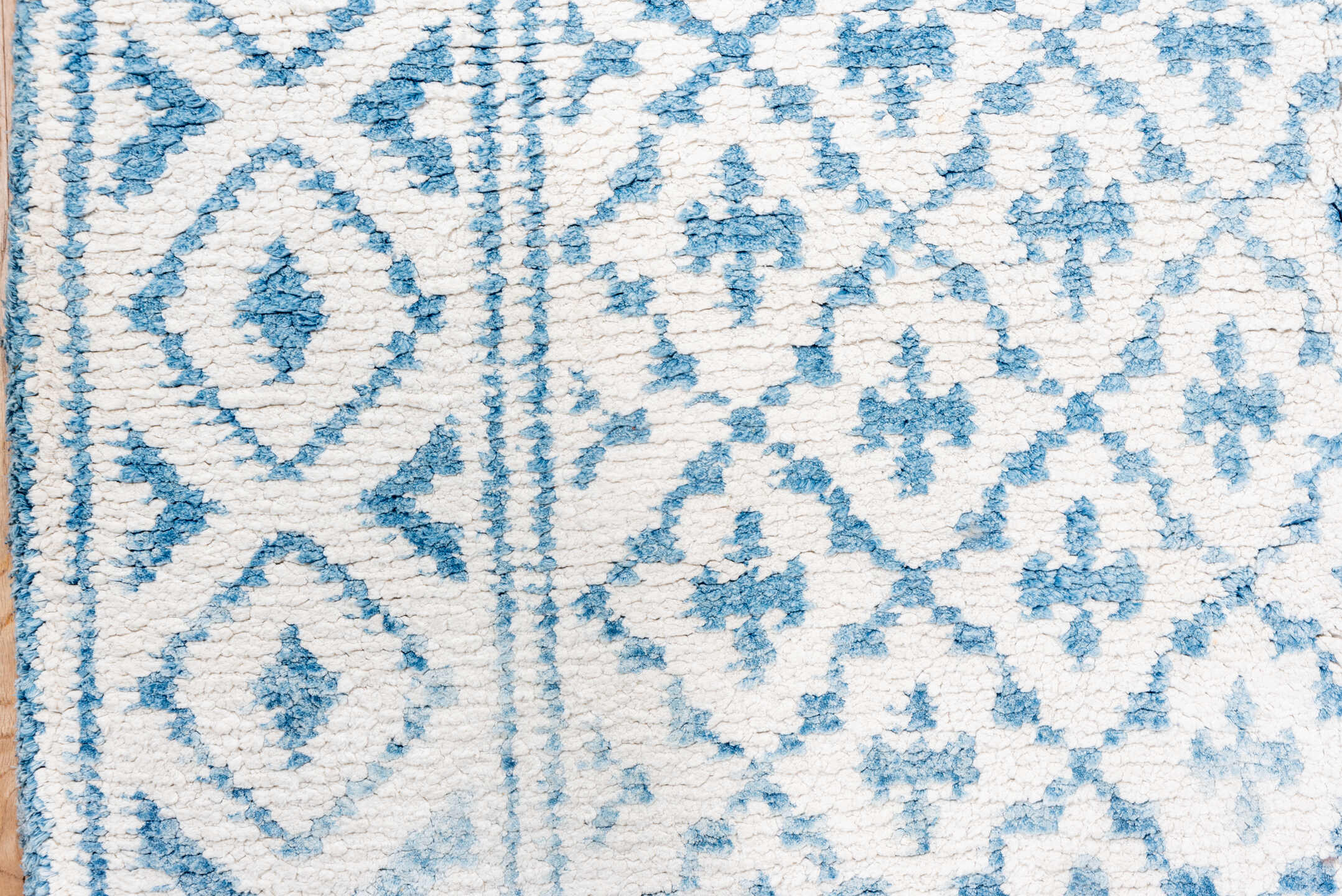 5' x 9' one-of-a-kind handmade vintage Cotton Agra medium size rug. Color palette: ivory, sky blue, powder blue, light blue