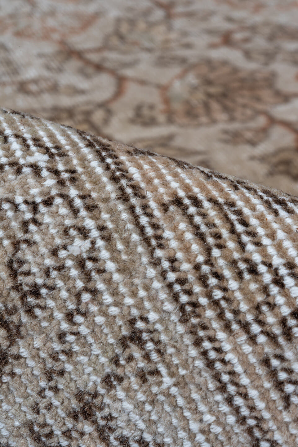 4' x 6' one-of-a-kind handmade vintage Oushak small size rug. Color palette: ivory, taupe, beige, blush, sand, camel, gray