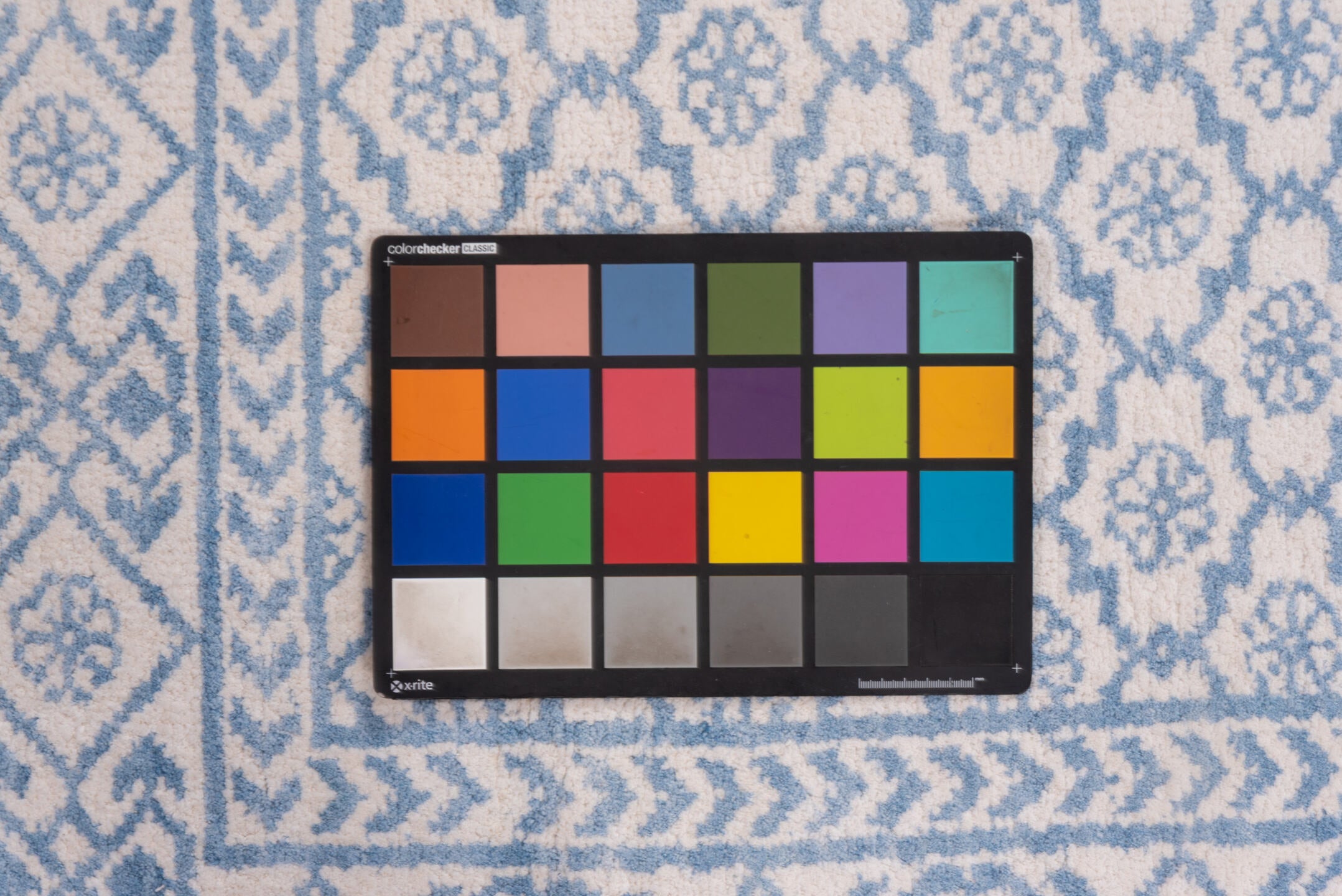 6' x 9' one-of-a-kind handmade vintage Cotton Agra medium size rug. Color palette: alice blue, blue, ghost white, gray