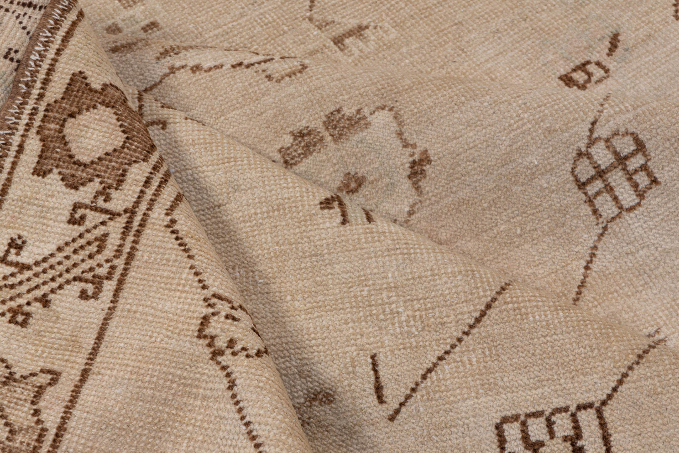 4' x 10' one-of-a-kind handmade vintage Oushak runner rug. Color palette: brown, gray, light gray, off-white, pink, snow