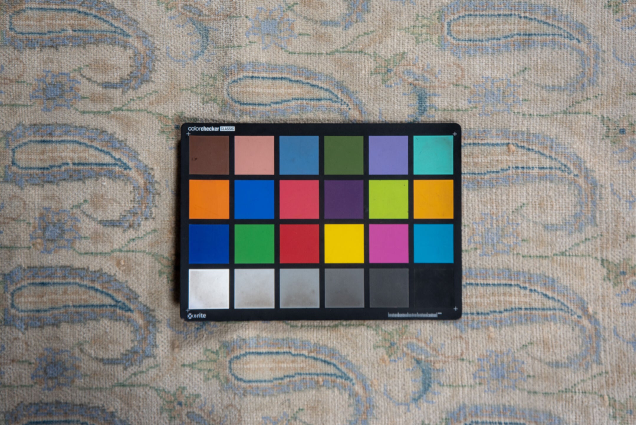 9' x 12' one-of-a-kind handmade vintage Sivas large size rug. Color palette: dark gray, gainsboro, gray, light gray