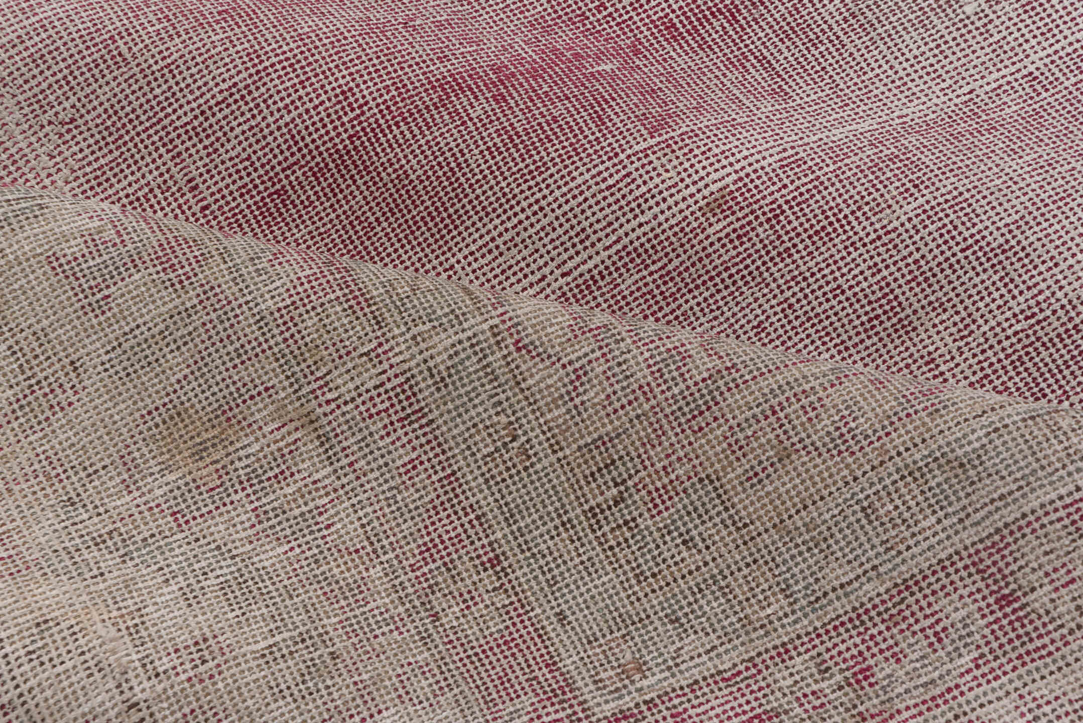 8' x 11' one-of-a-kind handmade vintage Oushak large size rug. Color palette: gray, light gray, off-white, pink, silver