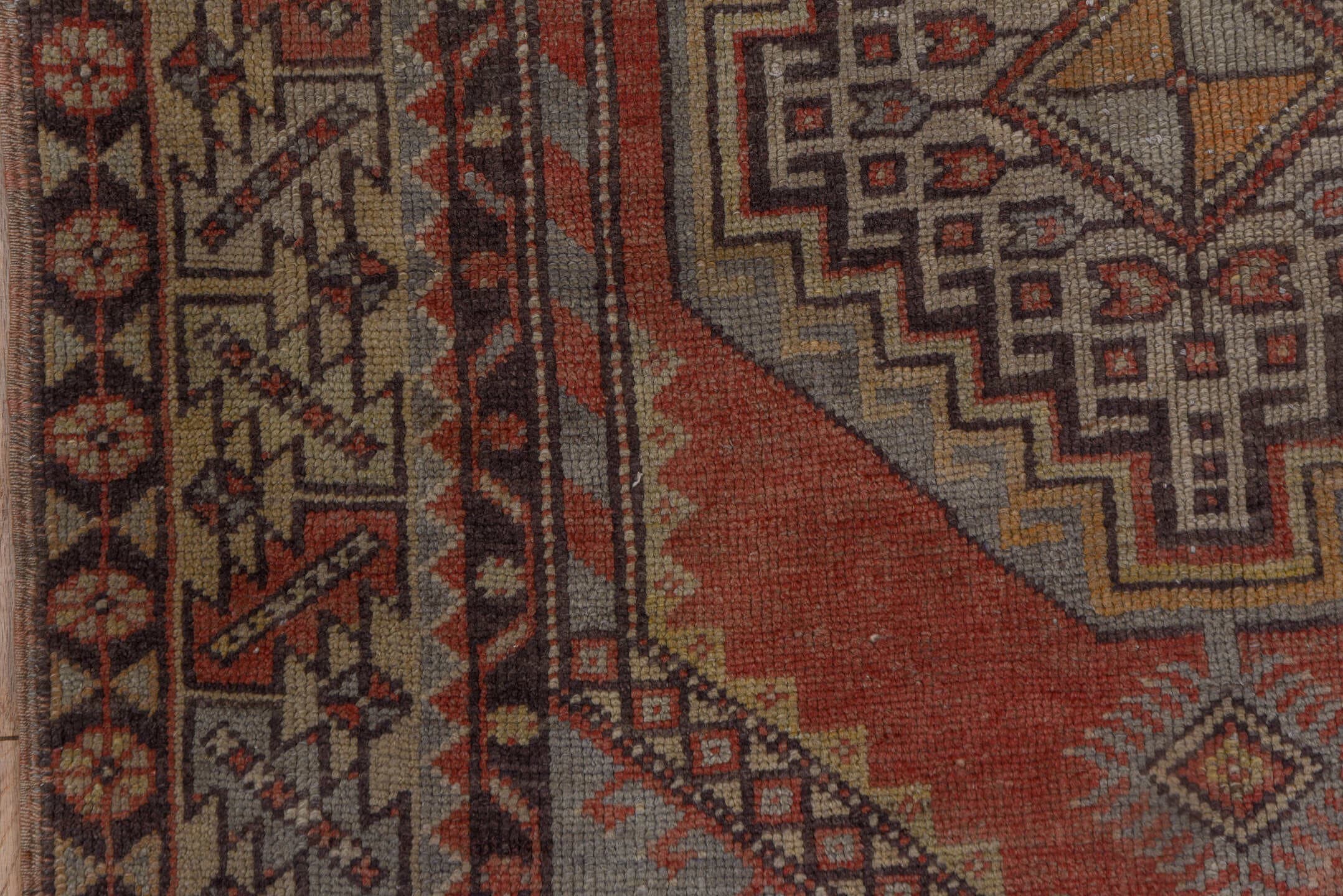 3' x 5' one-of-a-kind handmade vintage Oushak small size rug. Color palette: terracotta, ivory, taupe, brown, muted gold