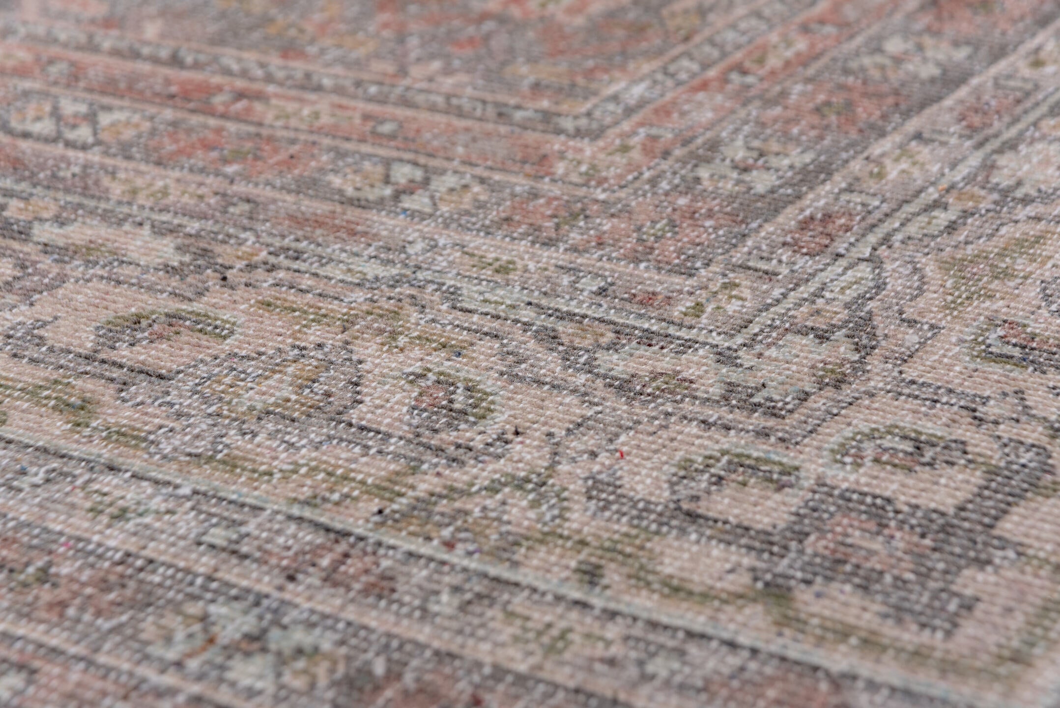 9' x 12' one-of-a-kind handmade vintage Mahal large size rug. Color palette: dark gray, dim gray, gray, light gray