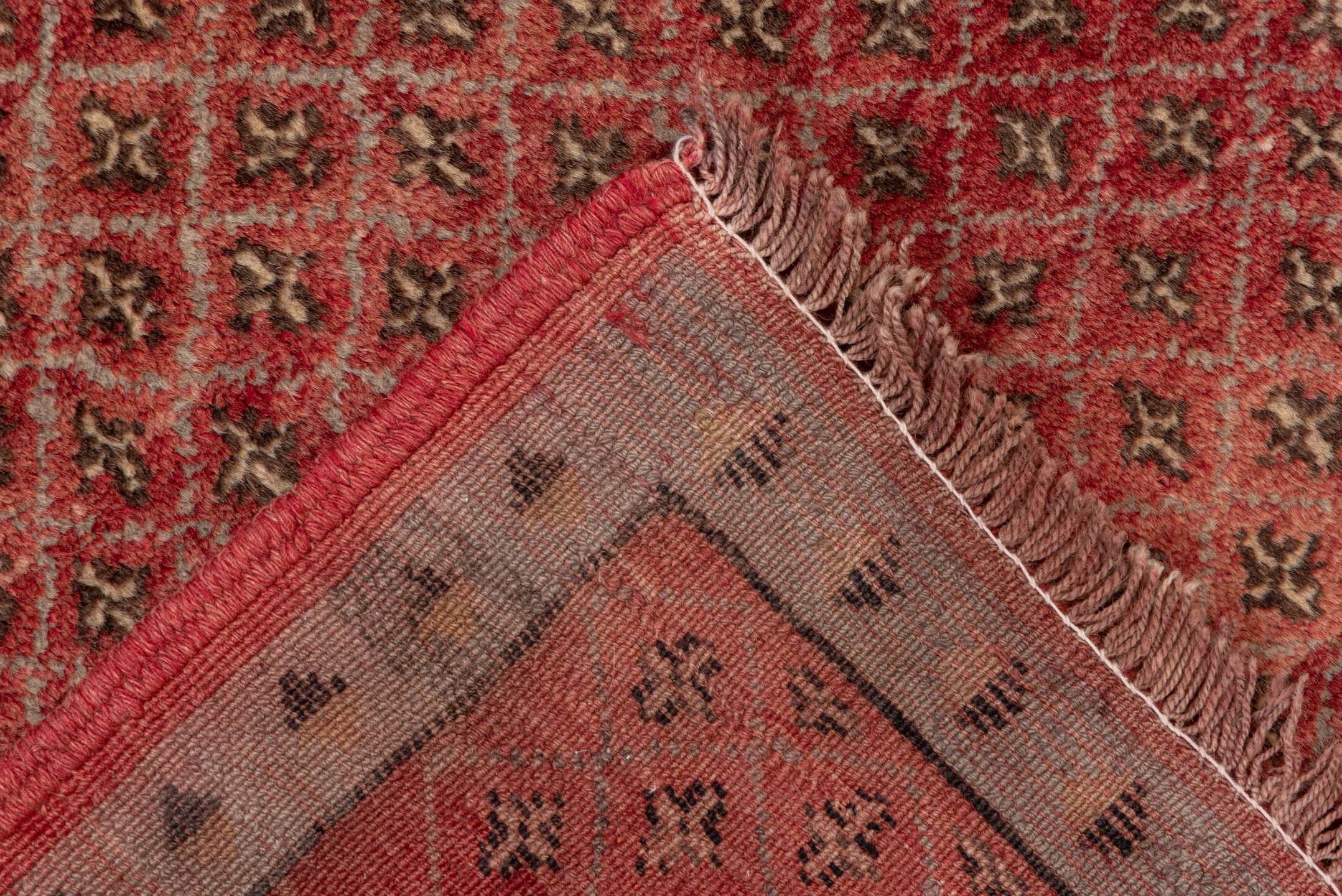 3' x 5' one-of-a-kind handmade vintage Oushak small size rug. Color palette: brown, pink, red