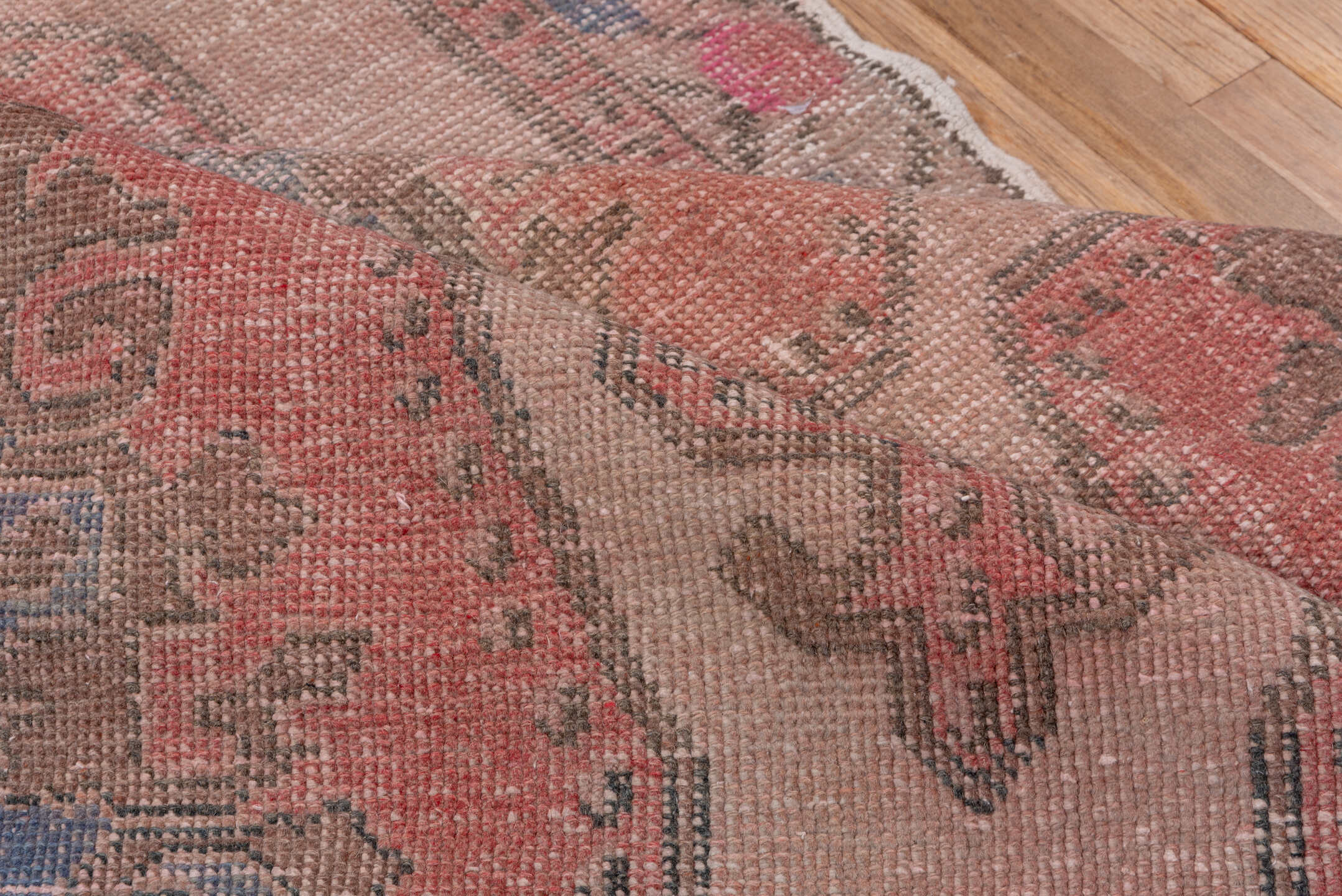 4' x 6' one-of-a-kind handmade vintage Oushak small size rug. Color palette: blush, coral, taupe, slate blue, rose, brown