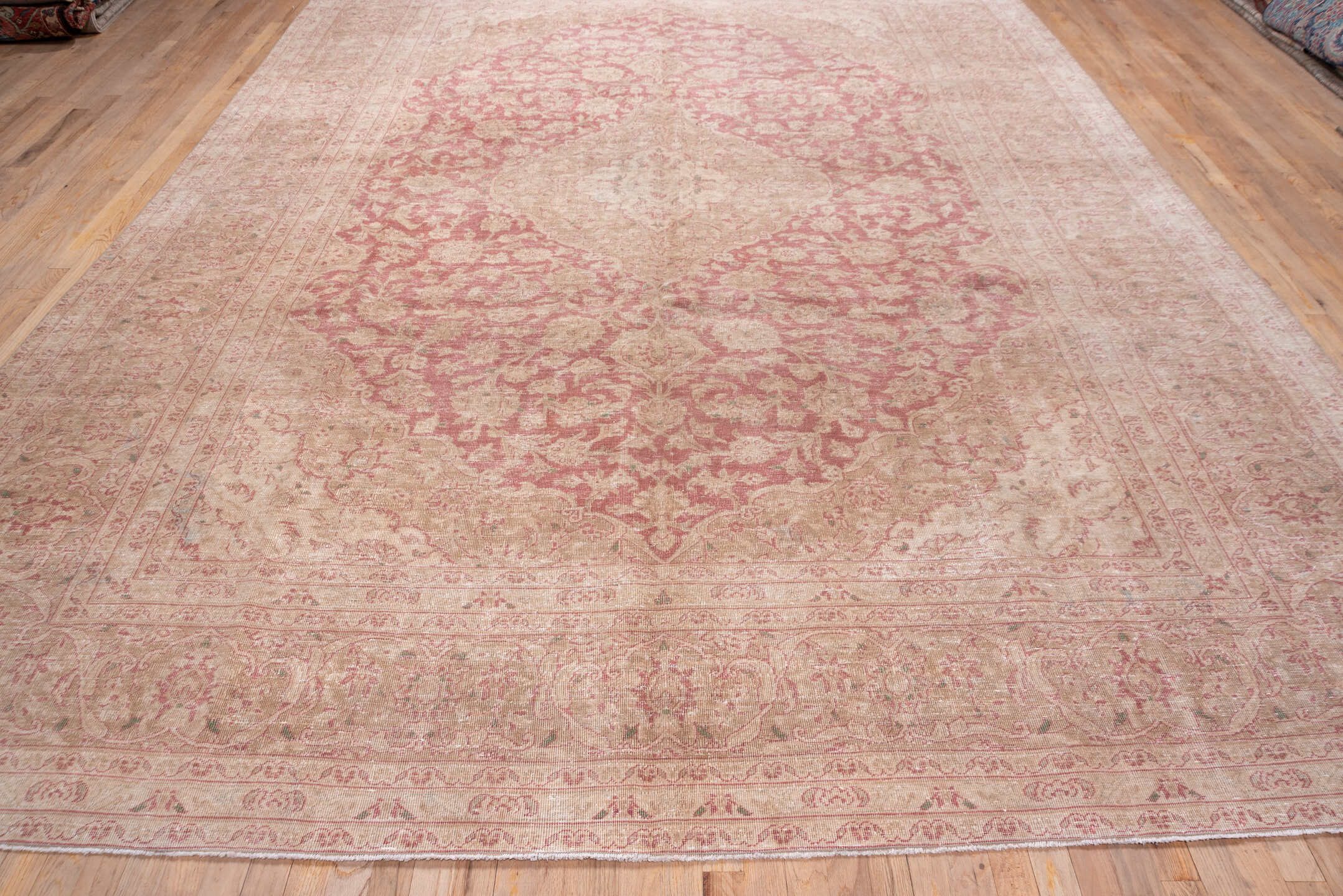 9' x 13' one-of-a-kind handmade vintage Kashan large size rug. Color palette: rose, ivory, blush, taupe, dusty pink, beige