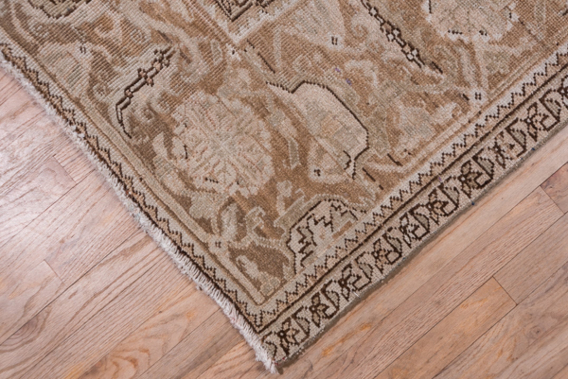 9' x 12' one-of-a-kind handmade vintage Heriz large size rug. Color palette: brown, gray, light gray, pink, silver