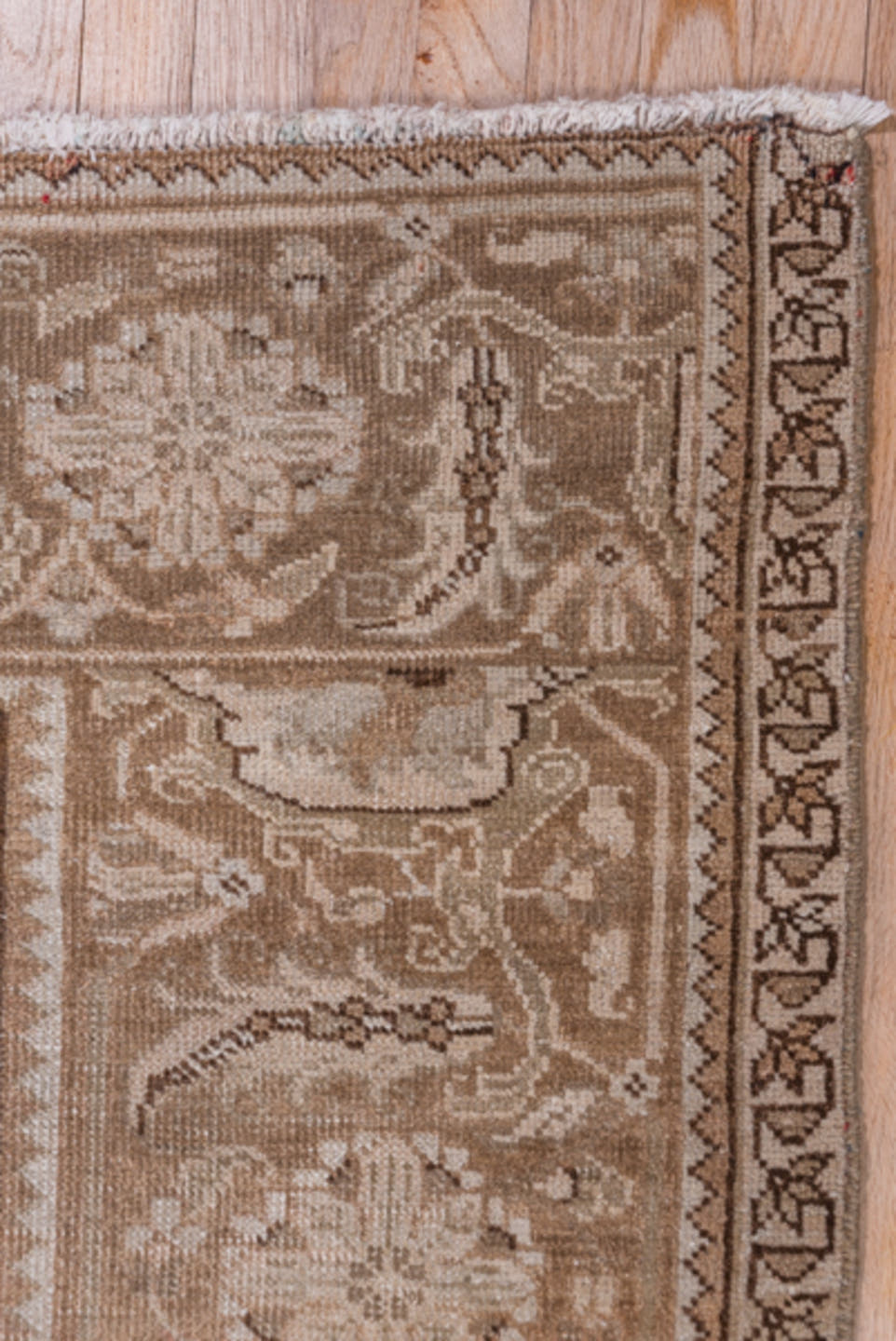 9' x 12' one-of-a-kind handmade vintage Heriz large size rug. Color palette: taupe, blush, brown, ivory, beige, gray, pink