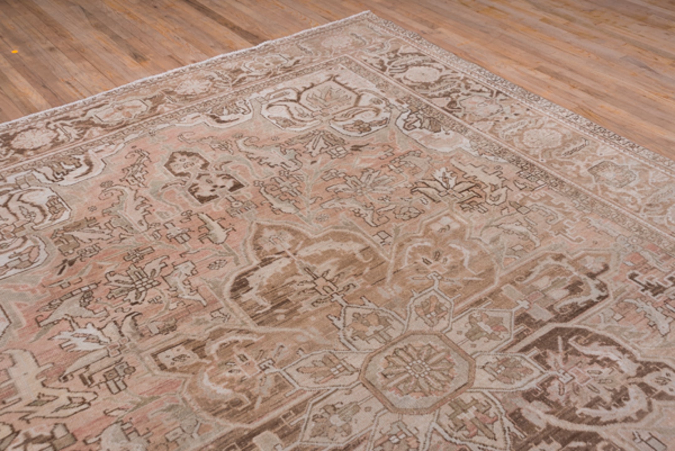9' x 12' one-of-a-kind handmade vintage Heriz large size rug. Color palette: brown, gray, light gray, pink, silver