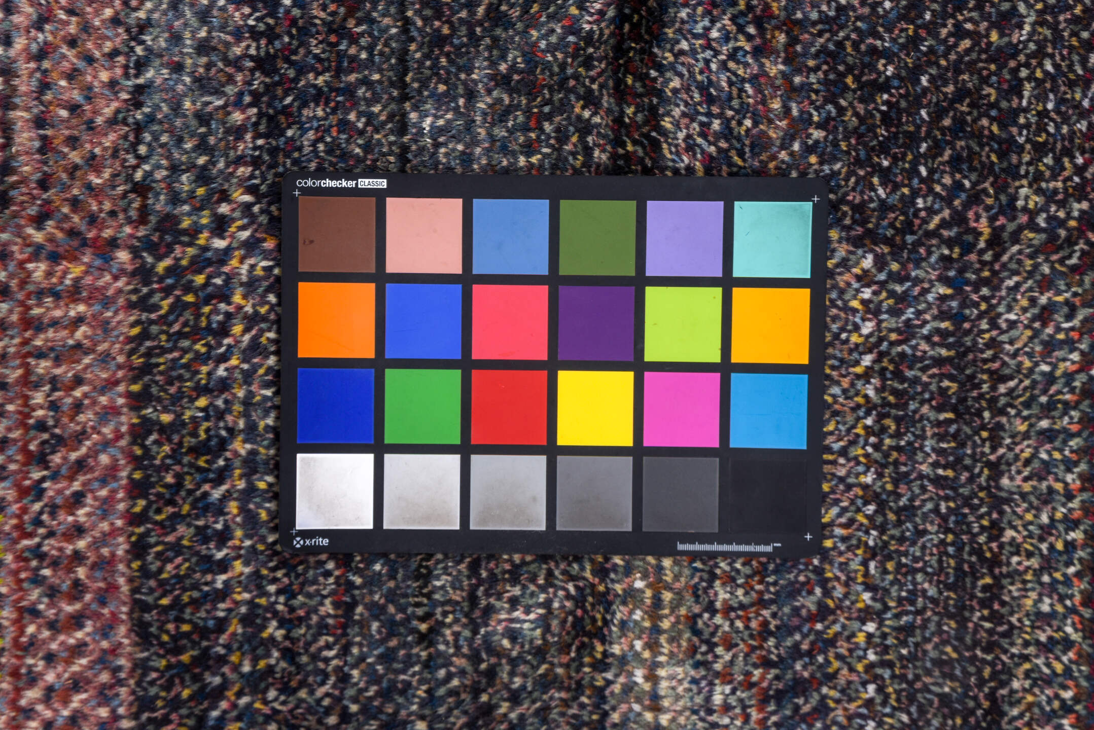 5' x 9' one-of-a-kind handmade vintage Kars medium size rug. Color palette: blue, dark gray, gray, light gray, off-white