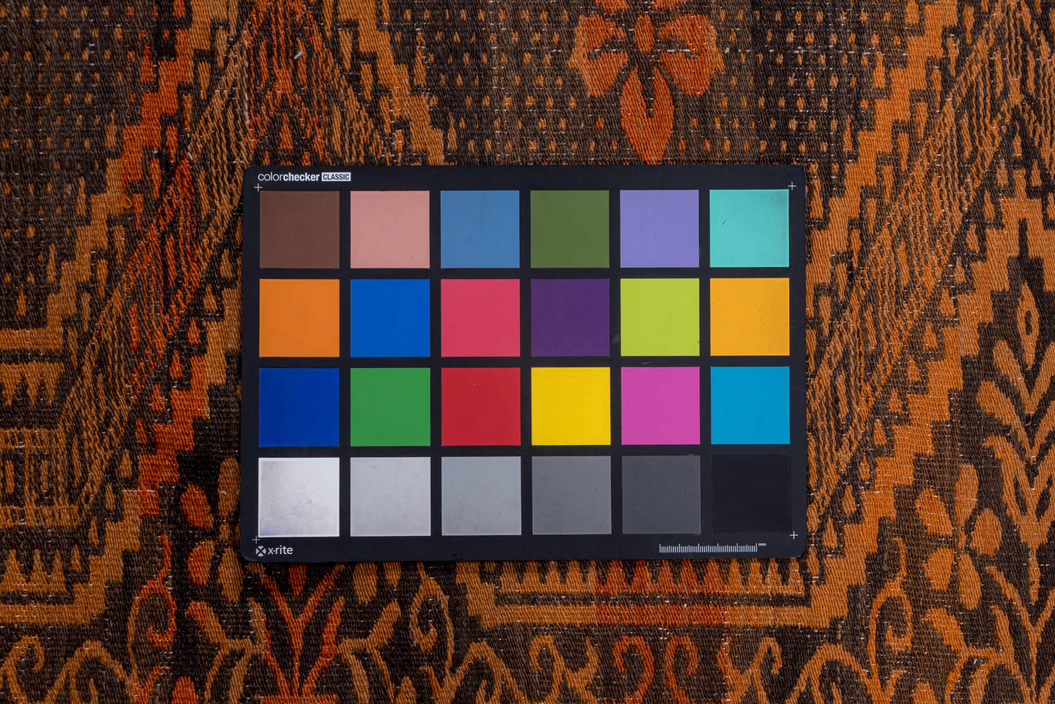 6' x 9' one-of-a-kind handmade vintage Kilim medium size rug. Color palette: brown, gray, light gray, pink, sienna