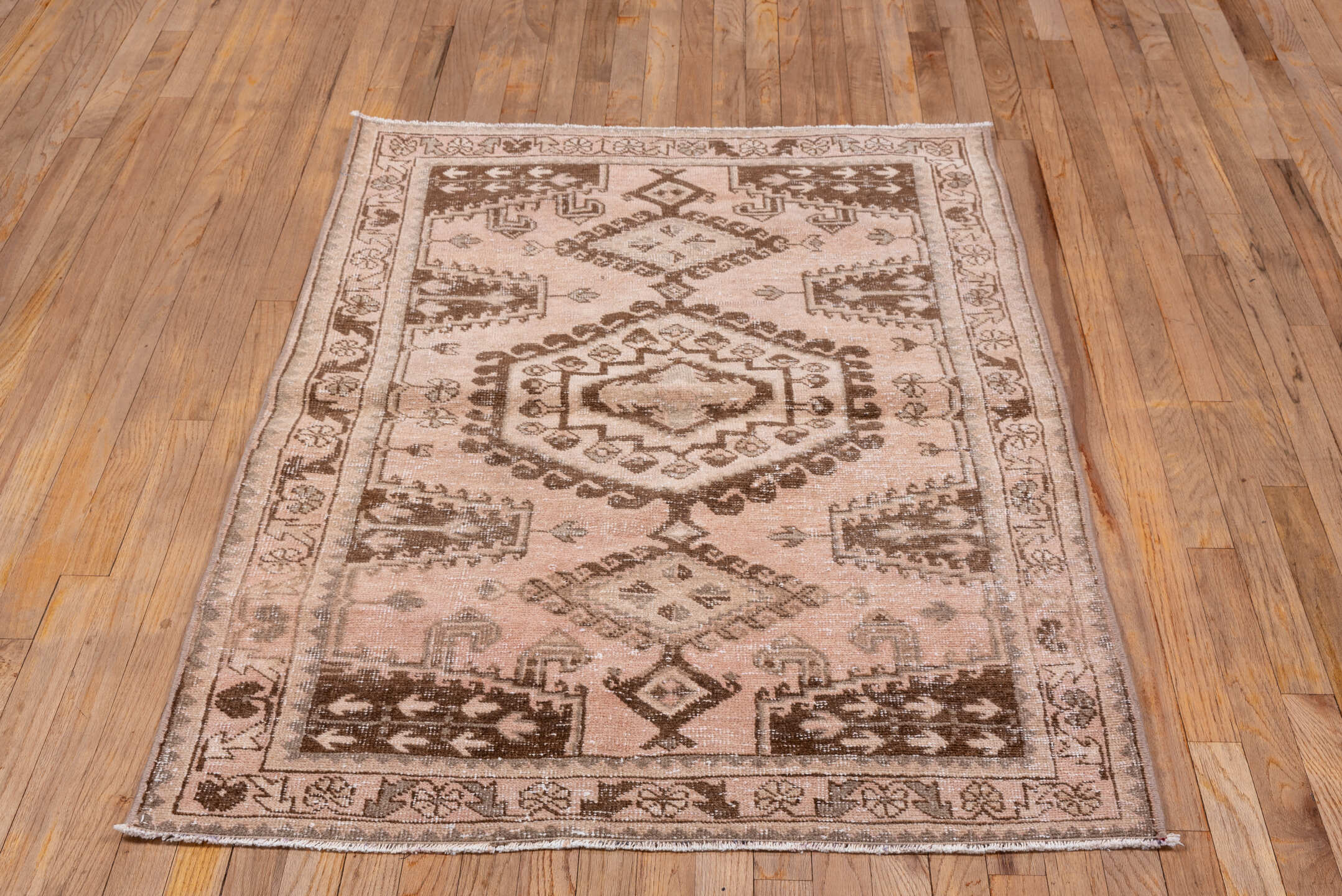 3' x 5' one-of-a-kind handmade vintage Oushak small size rug. Color palette: brown, gray, light gray, off-white, pink, snow