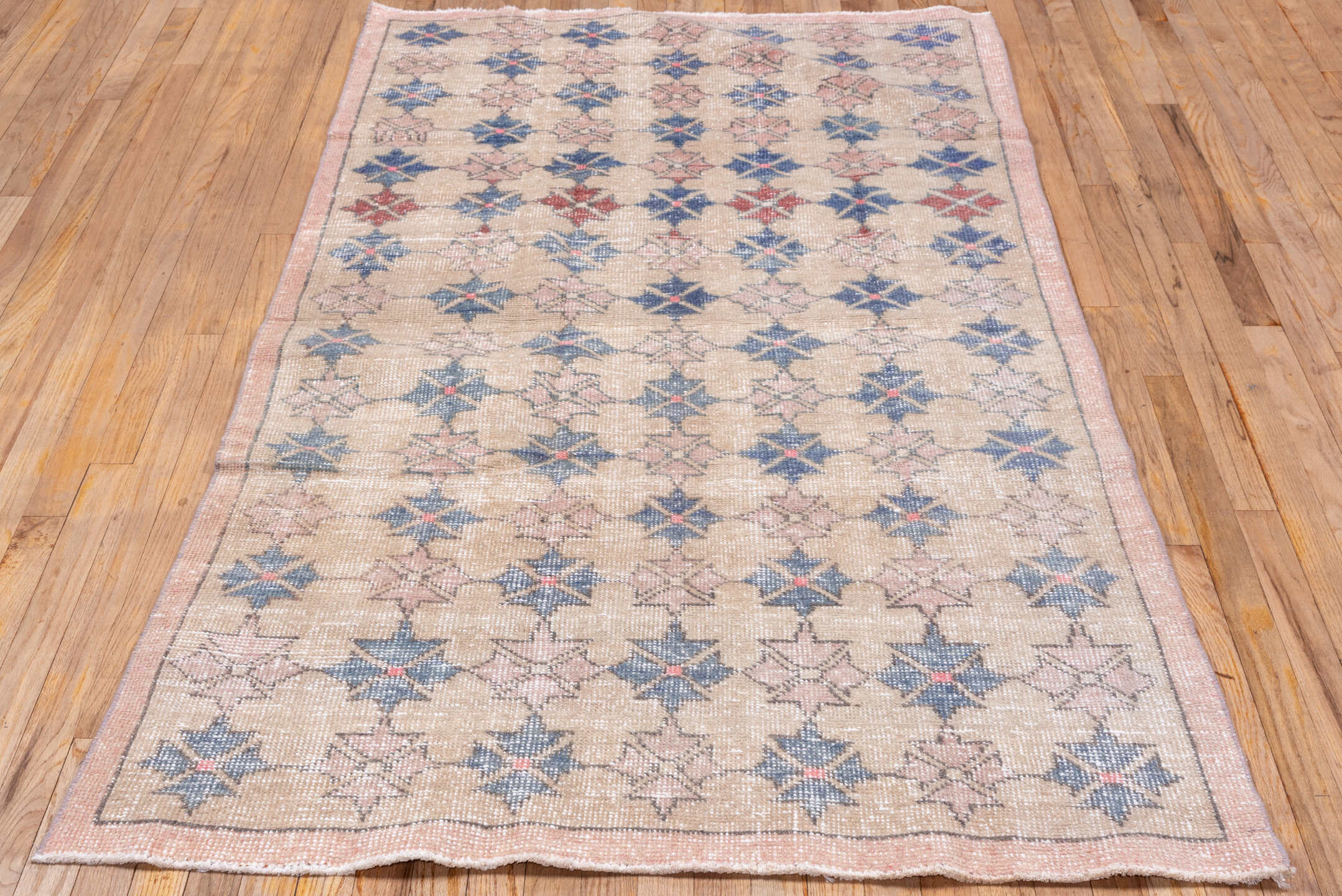 4' x 6' one-of-a-kind handmade vintage Oushak small size rug. Color palette: gray, light blue, light gray, off-white, pink