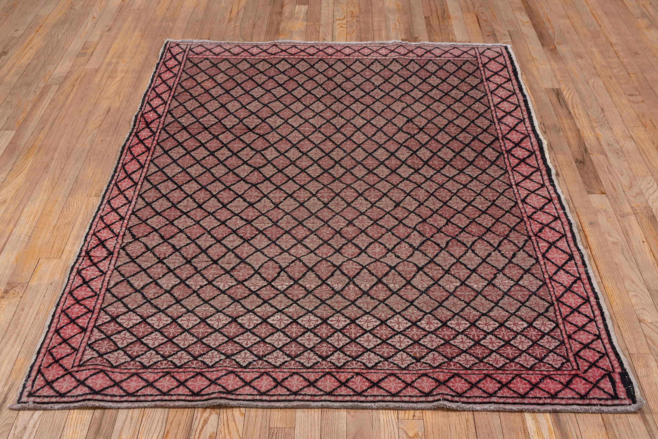 4' x 6' one-of-a-kind handmade vintage Oushak small size rug. Color palette: black, brown, gray, pink, red, rosy brown