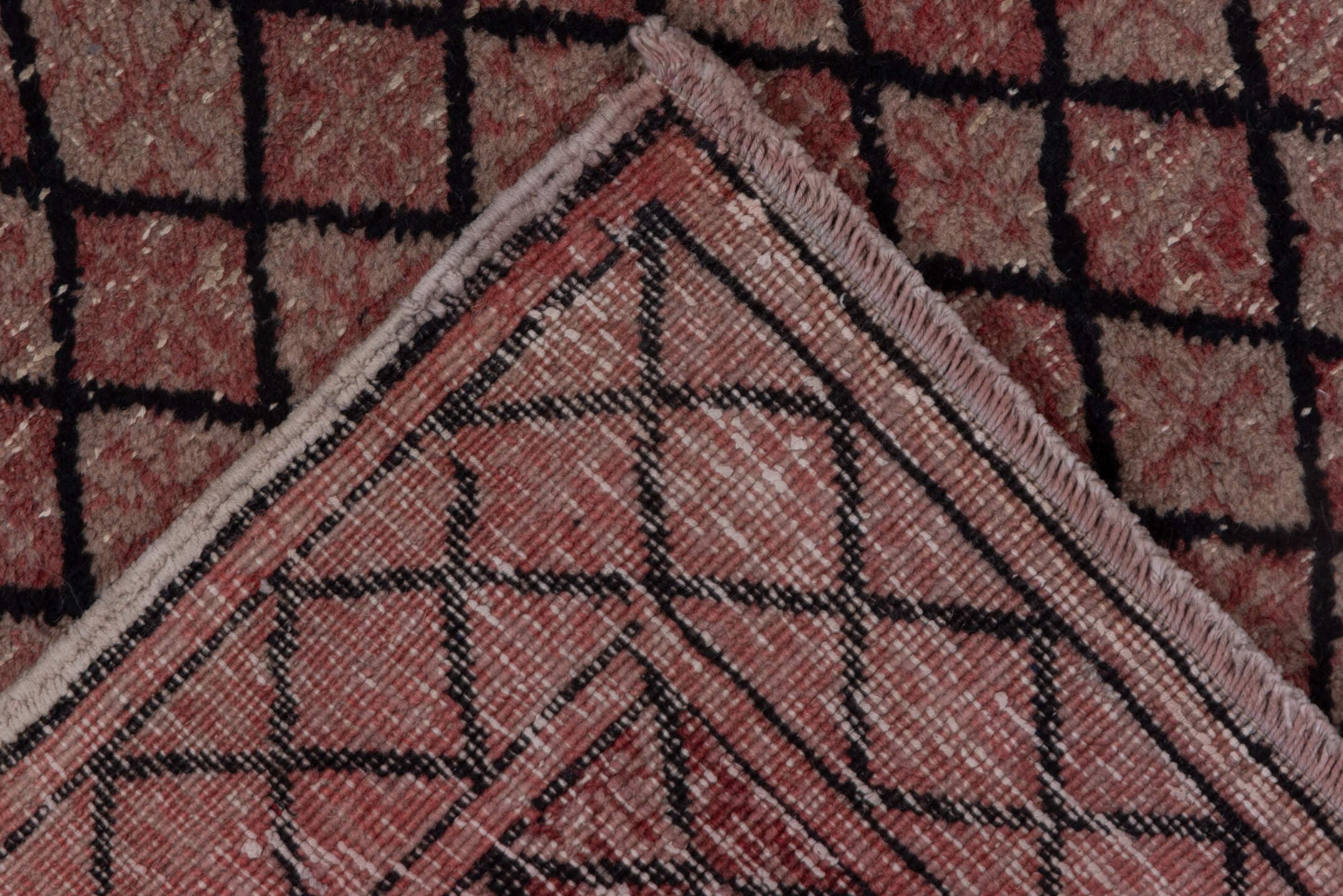 4' x 6' one-of-a-kind handmade vintage Oushak small size rug. Color palette: rose, charcoal, dusty pink, mauve, pink, red