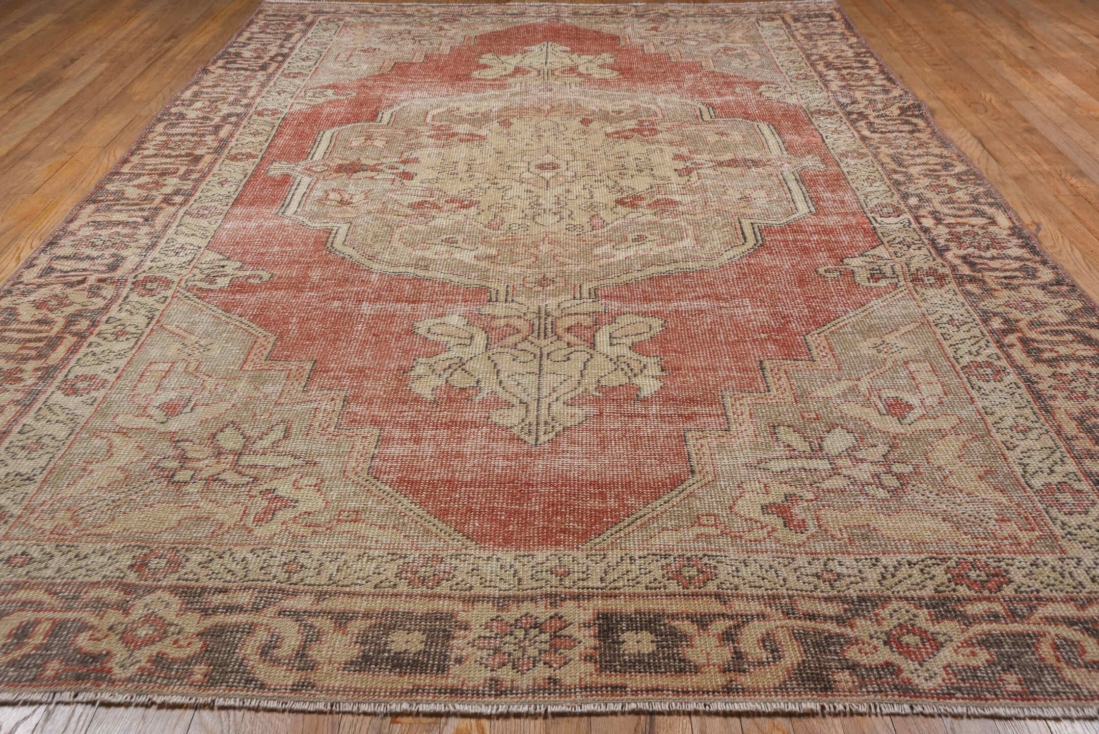 7' x 10' one-of-a-kind handmade vintage Oushak large size rug. Color palette: brown, gray, light gray, off-white, pink, red