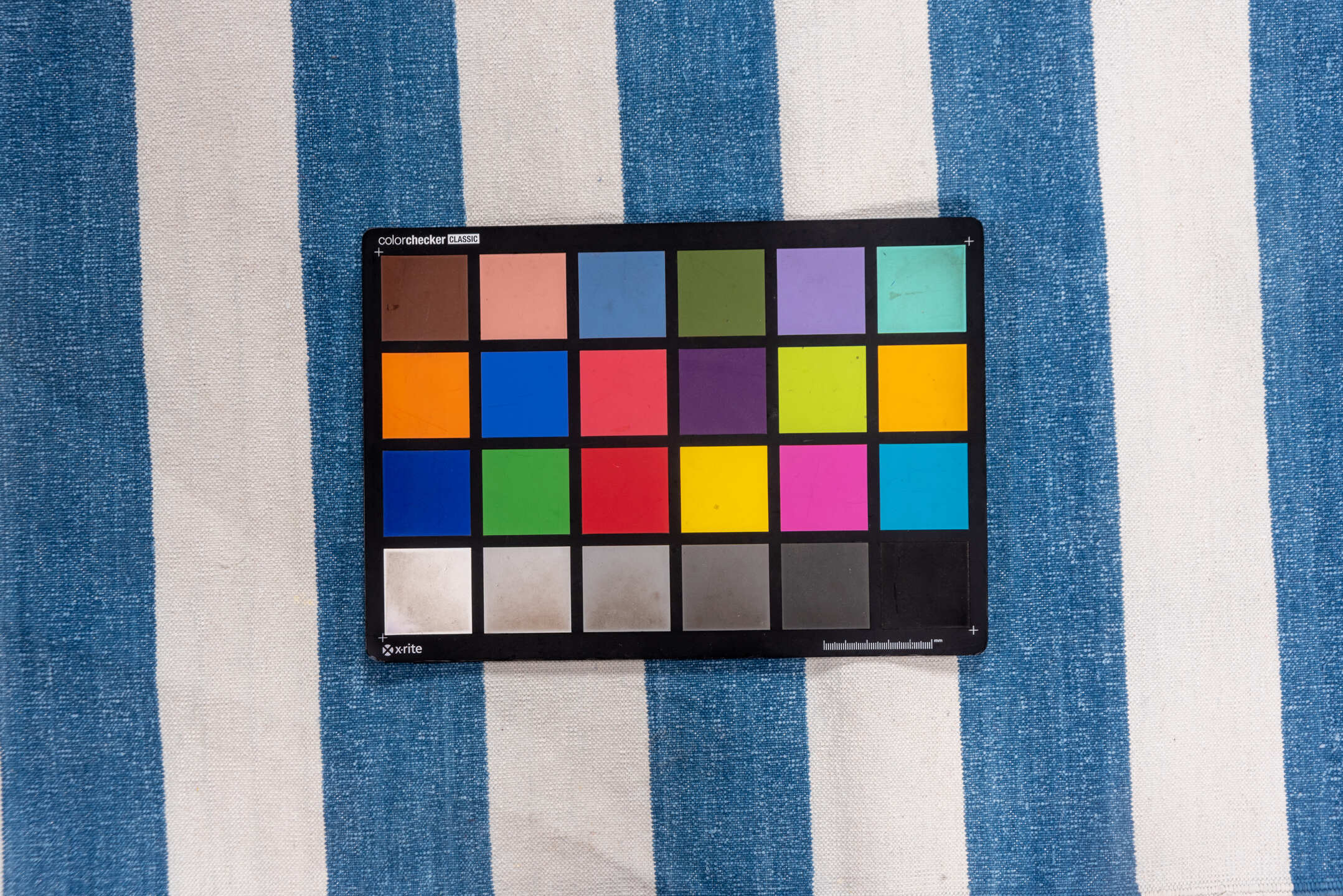 4' x 6' one-of-a-kind handmade vintage Dhurrie small size rug. Color palette: light blue, gray, blue, off-white, light gray