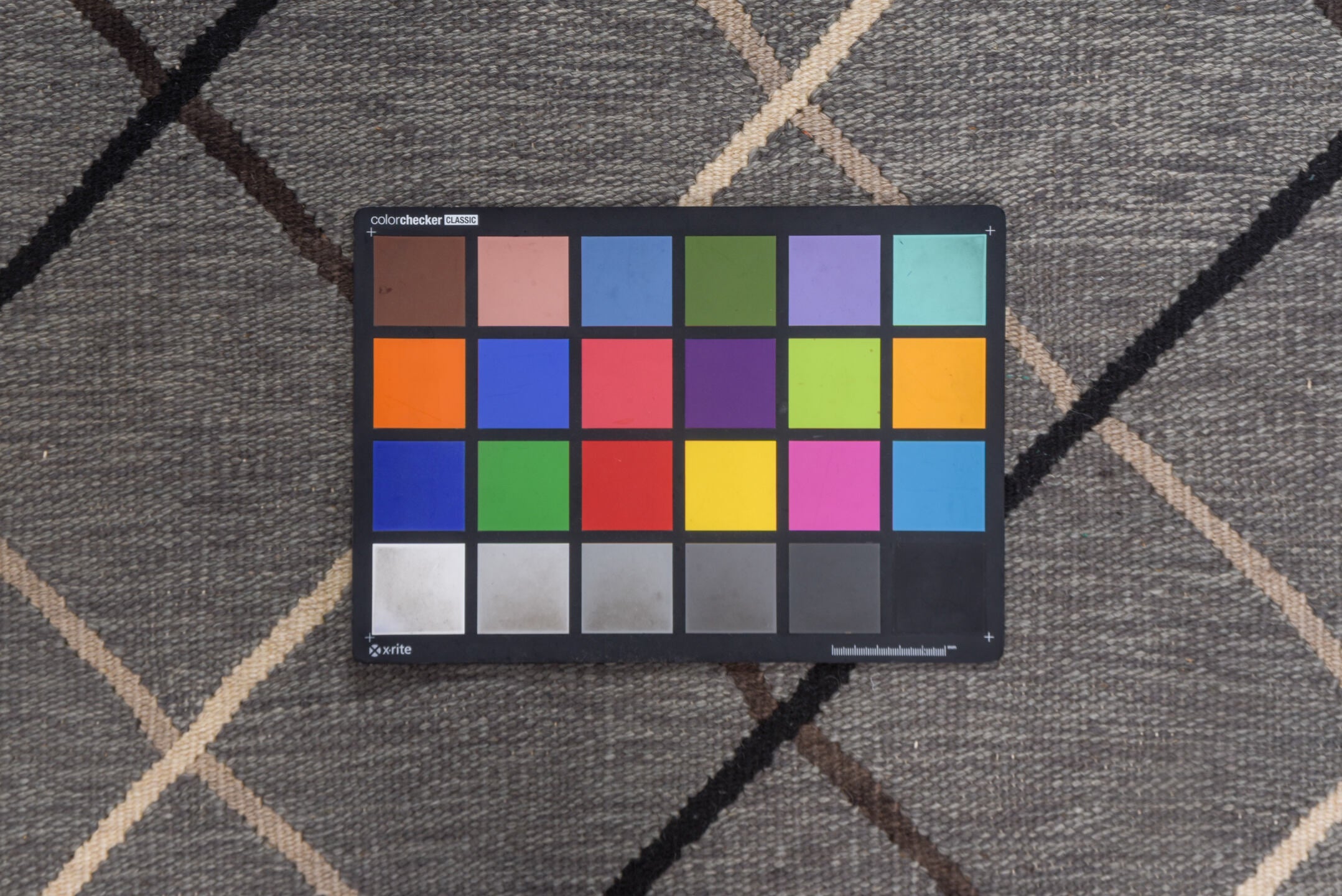 3' x 5' one-of-a-kind handmade vintage Kilim small size rug. Color palette: black, dark gray, dim gray, gray, light gray