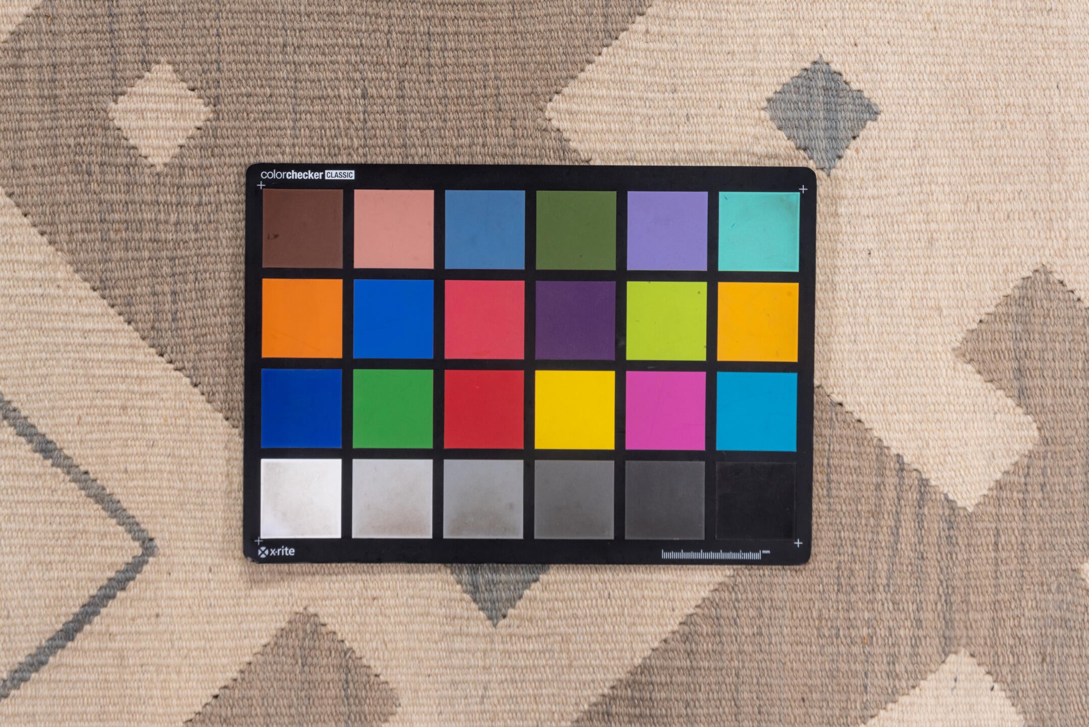 3' x 5' one-of-a-kind handmade vintage Kilim small size rug. Color palette: brown, dim gray, gainsboro, gray, light gray