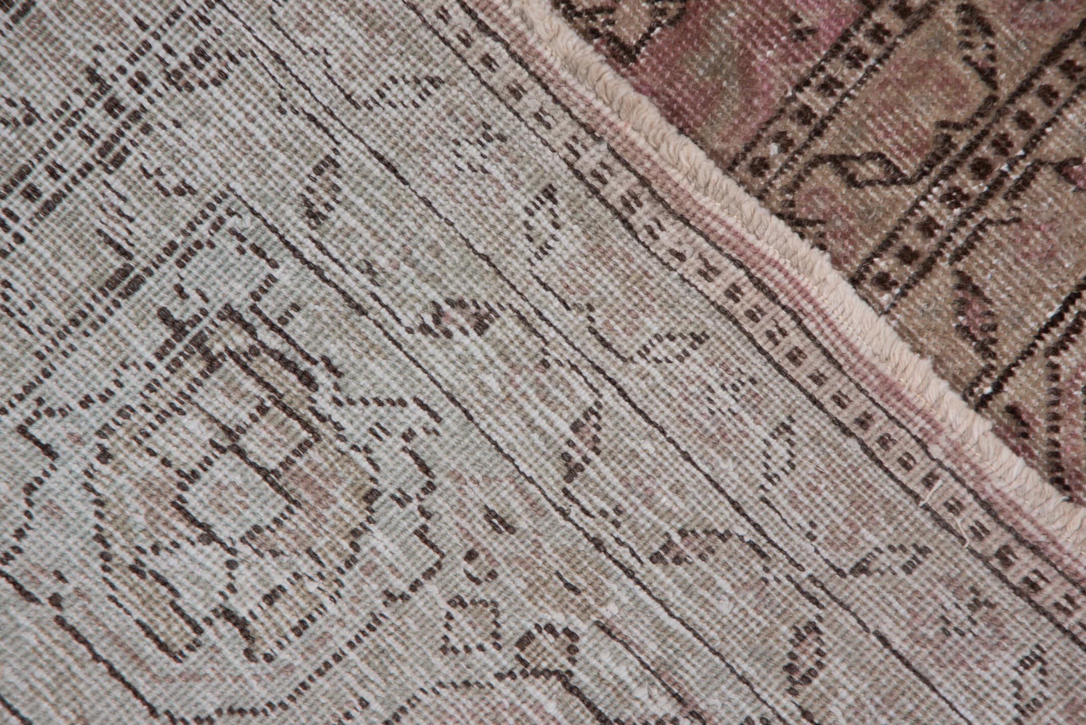 7' x 10' one-of-a-kind handmade vintage Sivas large size rug. Color palette: rose, taupe, dusty pink, brown, ivory, mauve