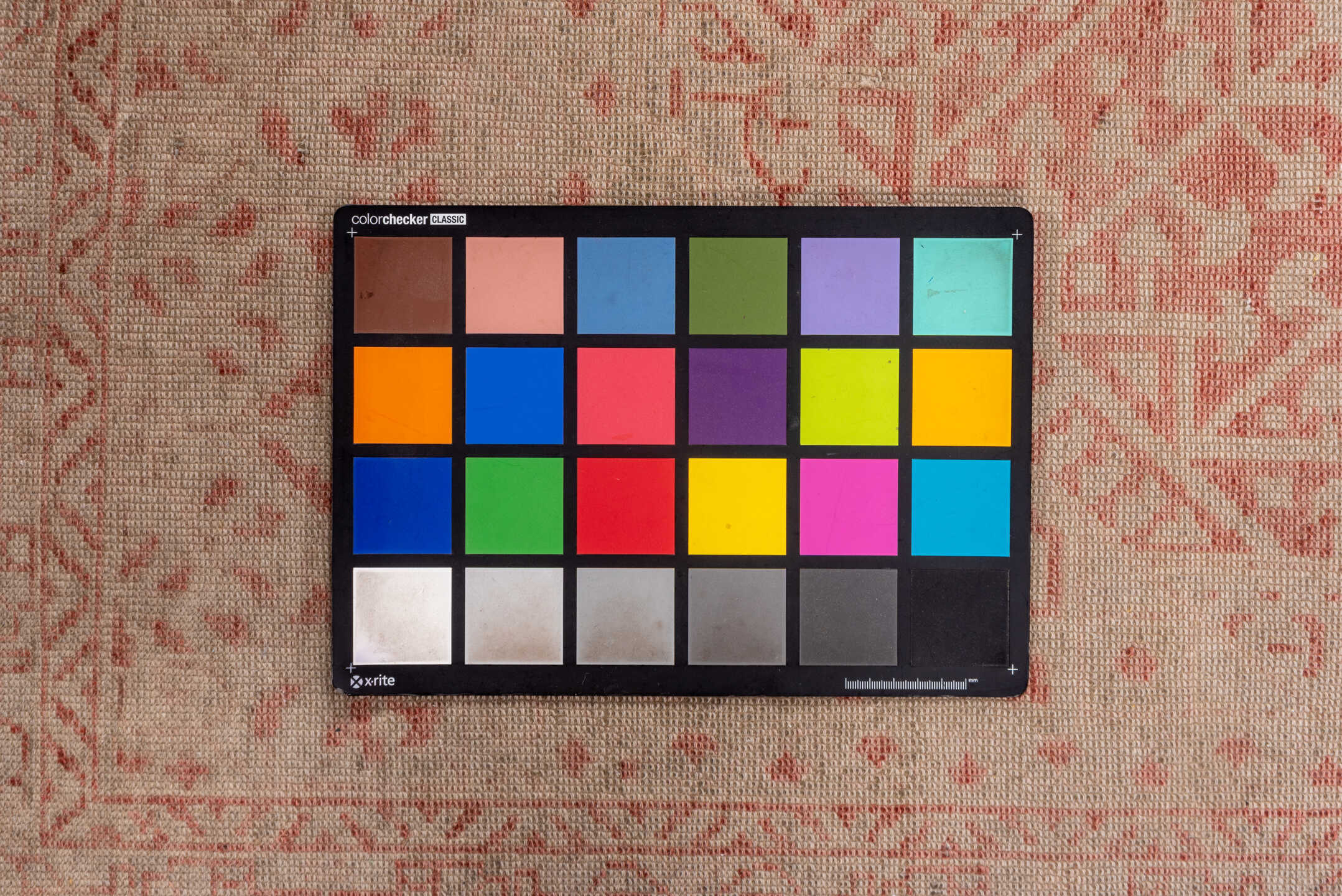 4' x 7' one-of-a-kind handmade vintage Sivas rug. Color palette: gray, pink