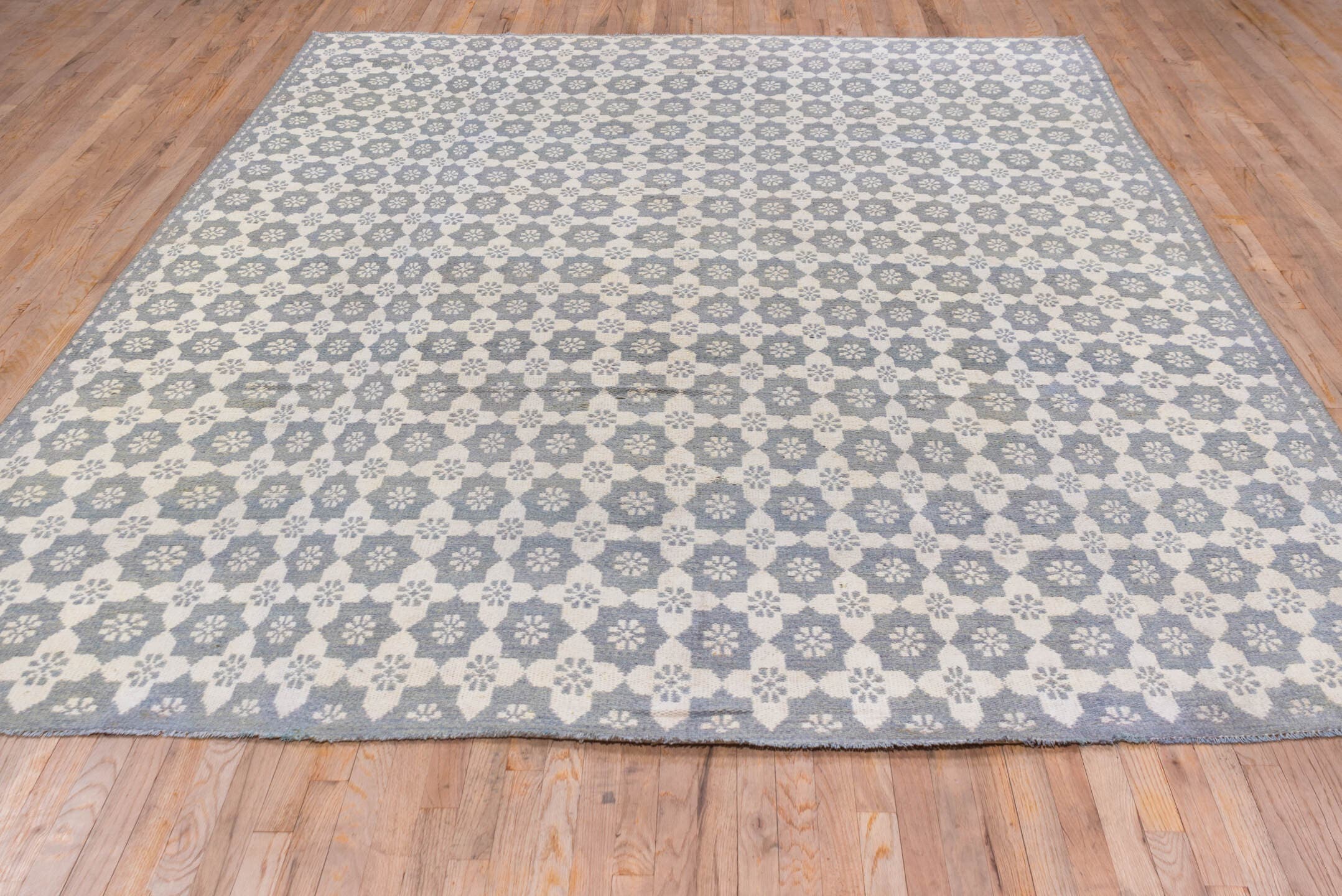8' x 11' one-of-a-kind handmade antique Kilim large size rug. Color palette: ivory, slate, pale blue, gray, light blue