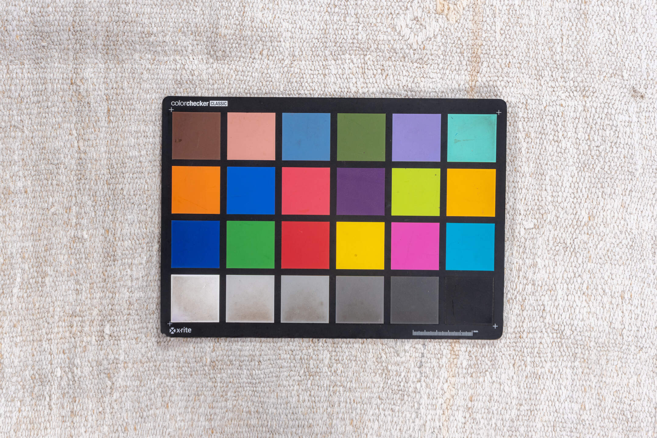 5' x 9' one-of-a-kind handmade vintage Hemp Kilim medium size rug. Color palette: gainsboro, ghost white, gray