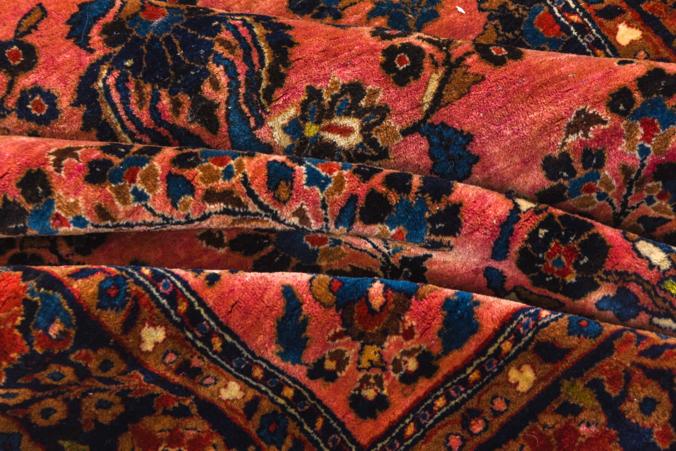 4' x 6' one-of-a-kind handmade antique Sarouk small size rug. Color palette: rose, navy, rust, ivory, coral, burgundy, gold