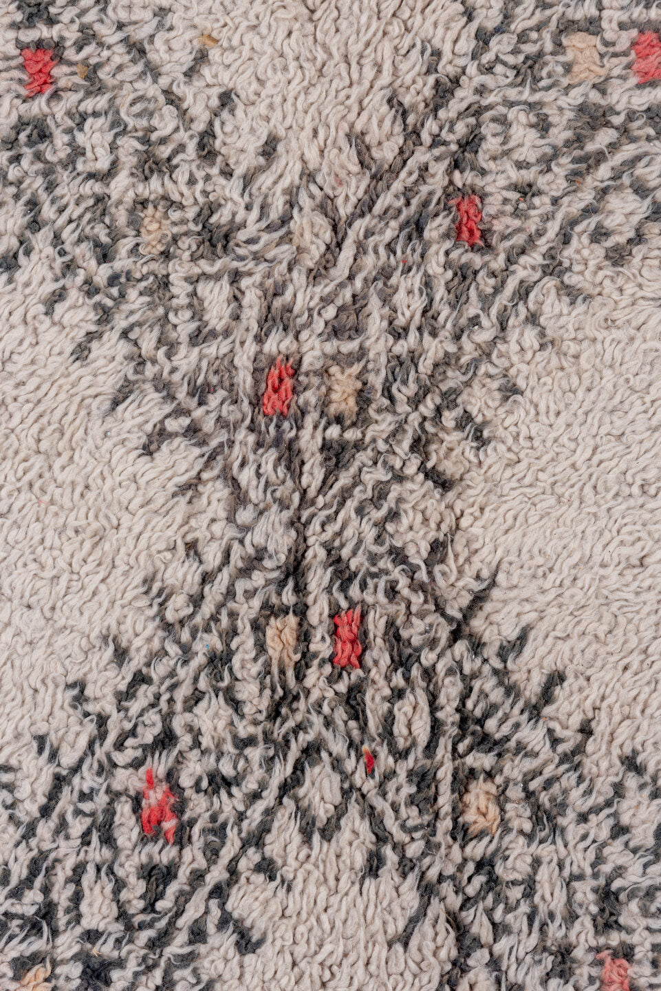 6' x 10' one-of-a-kind handmade vintage Moroccan large size rug. Color palette: antiquewhite, black, brown, charcoal