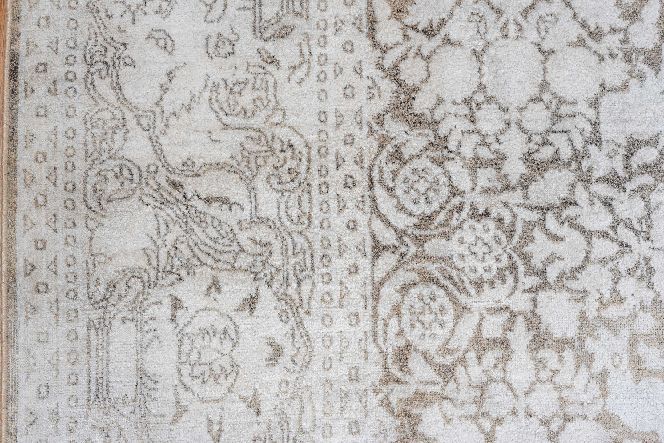 5' x 9' one-of-a-kind handmade vintage Kashmir medium size rug. Color palette: dark gray, dim gray, gainsboro, gray