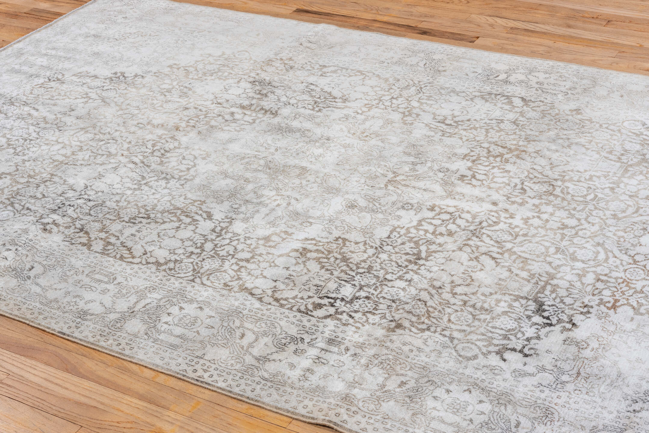 5' x 9' one-of-a-kind handmade vintage Kashmir medium size rug. Color palette: dark gray, dim gray, gainsboro, gray