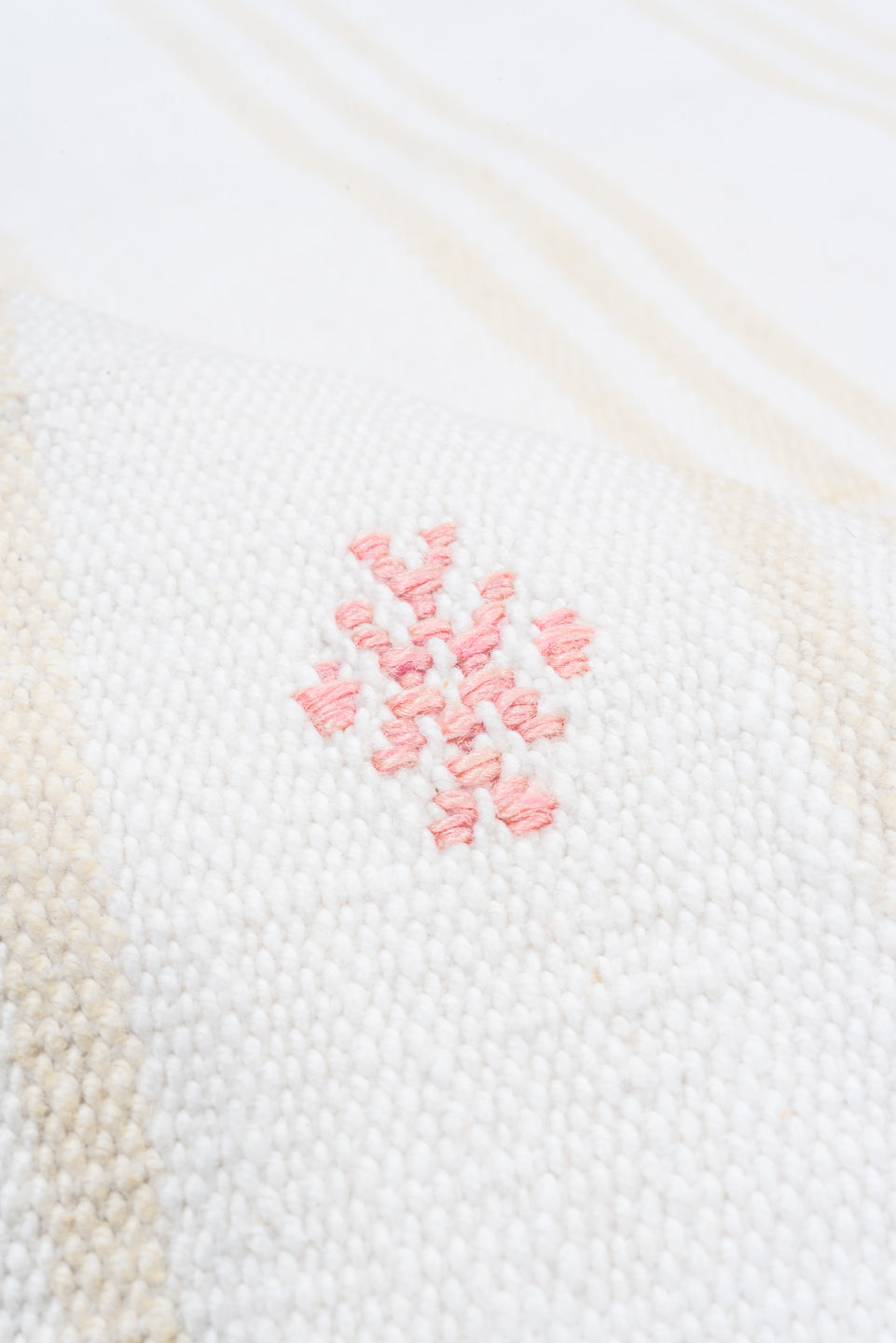 4' x 7' one-of-a-kind handmade vintage Flatweave rug. Color palette: azure, dark gray, gainsboro, gray, lavender blush