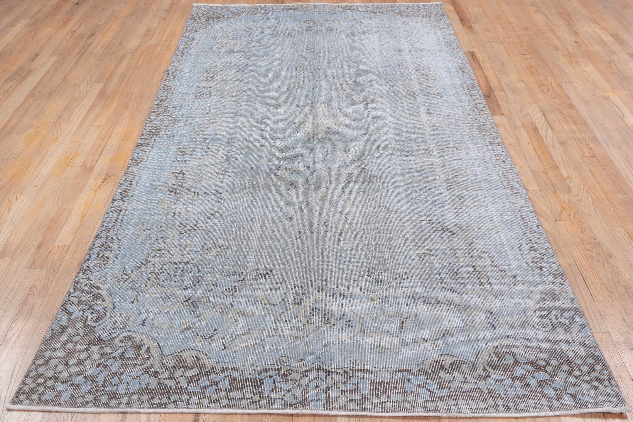 5' x 10' one-of-a-kind handmade vintage Sparta medium size rug. Color palette: ivory, taupe, beige, stone, light gray, gray