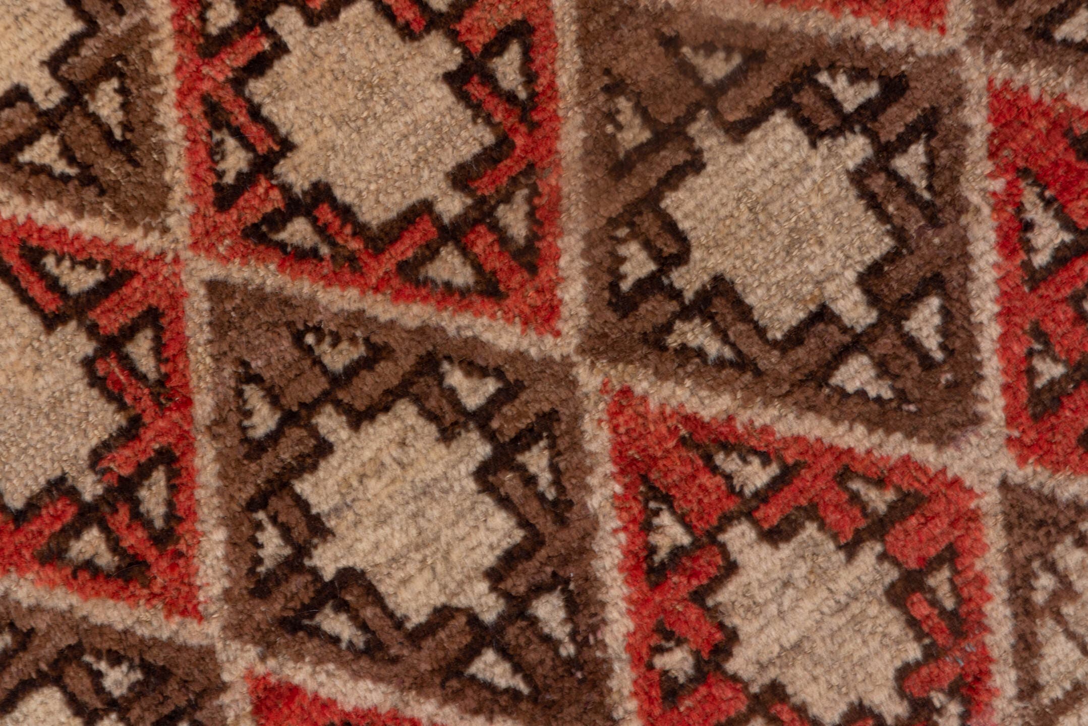 4' x 6' one-of-a-kind handmade antique Oushak small size rug. Color palette: ivory, rust, taupe, brown, rose, charcoal