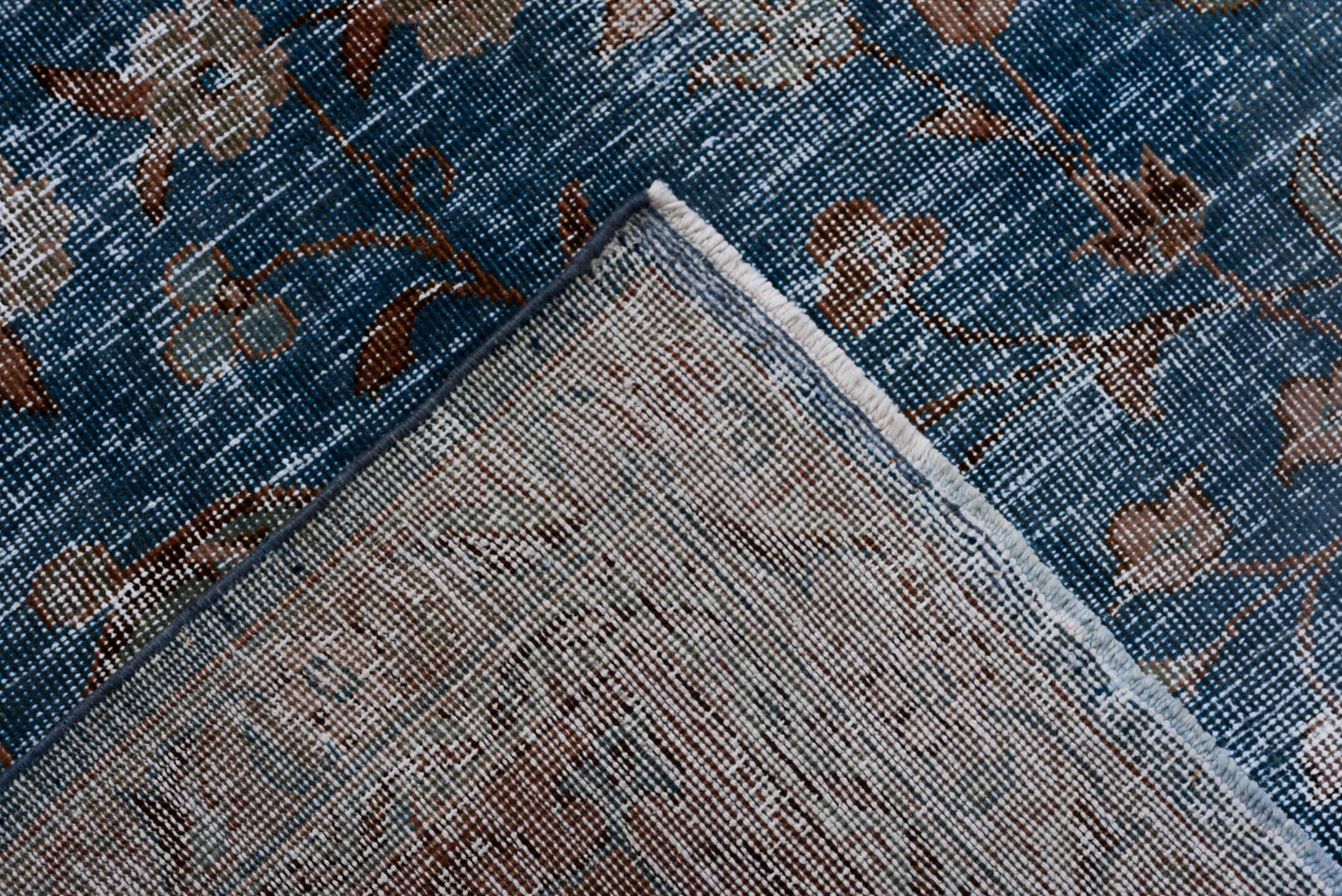 8' x 12' one-of-a-kind handmade vintage Laristan large size rug. Color palette: blue, brown, dim gray, gainsboro, gray