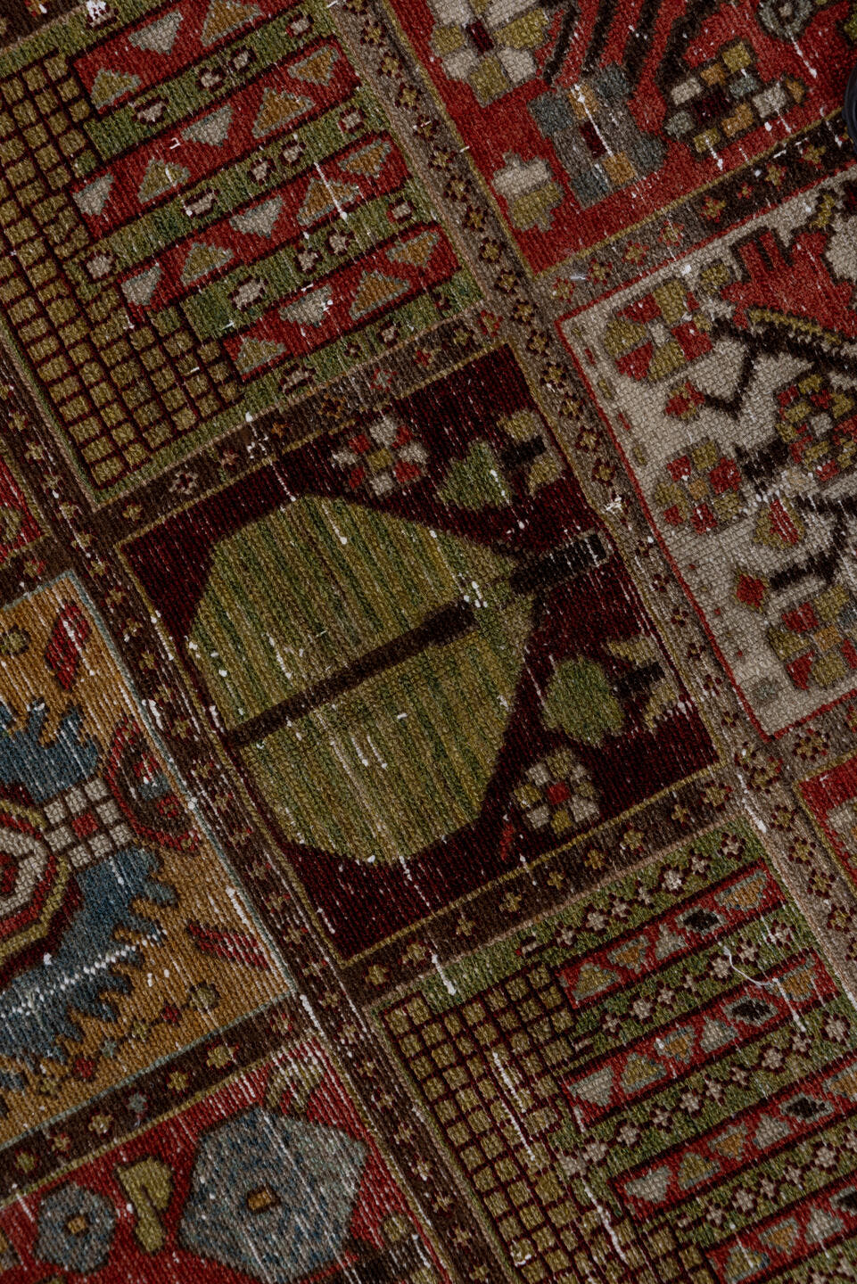 6' x 10' one-of-a-kind handmade antique Baktiary large size rug. Color palette: ivory, rust, olive, burgundy, blue, taupe