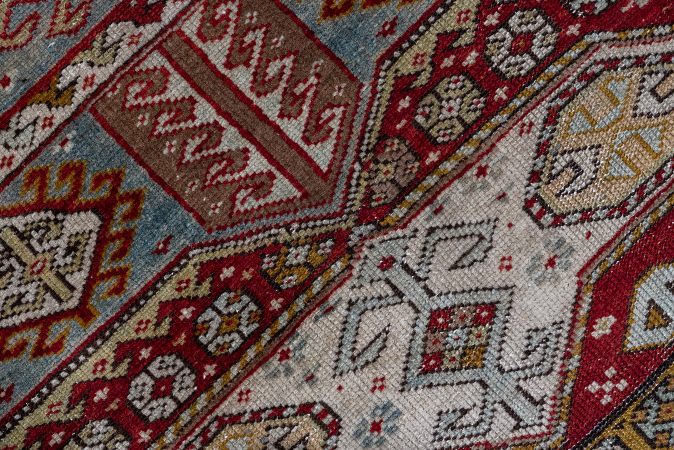 4' x 6' one-of-a-kind handmade vintage Shirvan small size rug. Color palette: brown, gray, pink, red