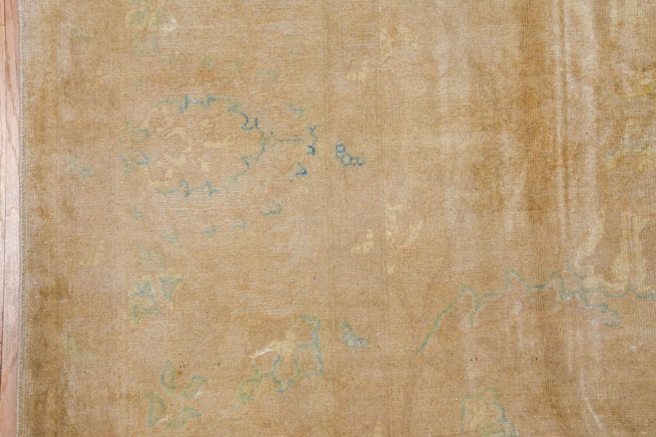 10' x 13' one-of-a-kind handmade vintage Amritzar large size rug. Color palette: beige, camel, ivory, pale aqua, cream
