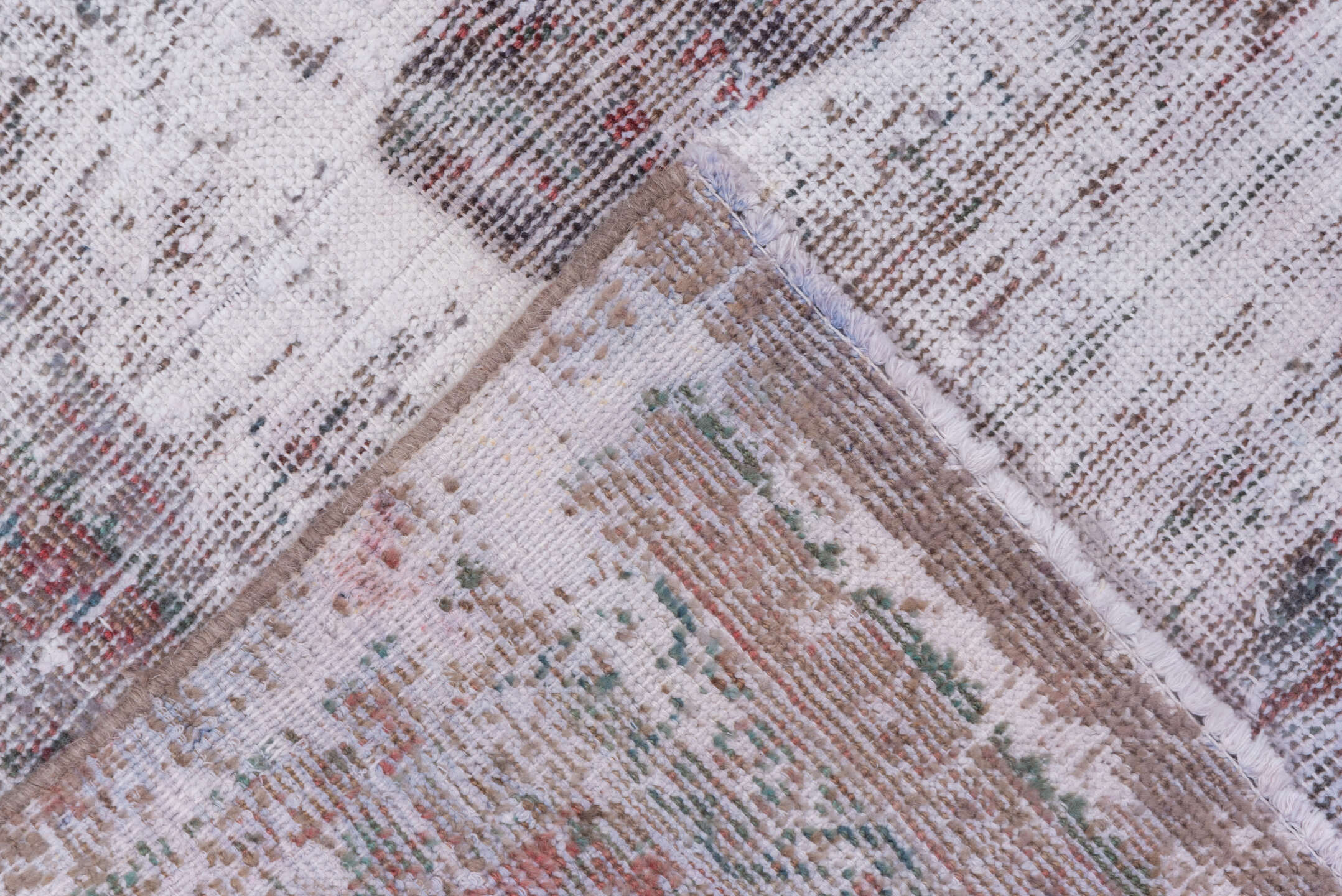 8' x 11' one-of-a-kind handmade vintage Sparta large size rug. Color palette: gainsboro, gray, light gray, off-white, pink